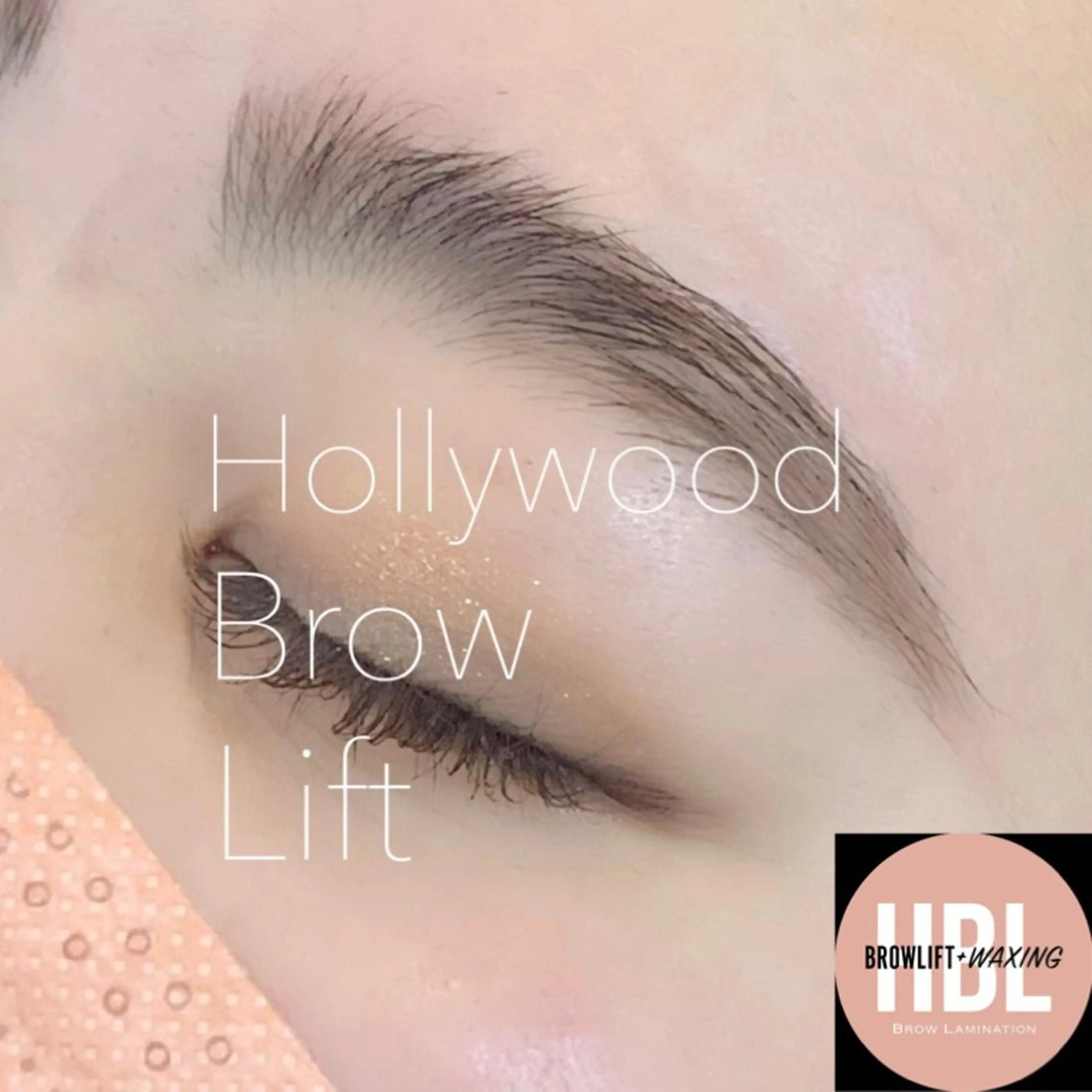 ✨話題沸騰中✨ハリウッドブロウリフトの写真