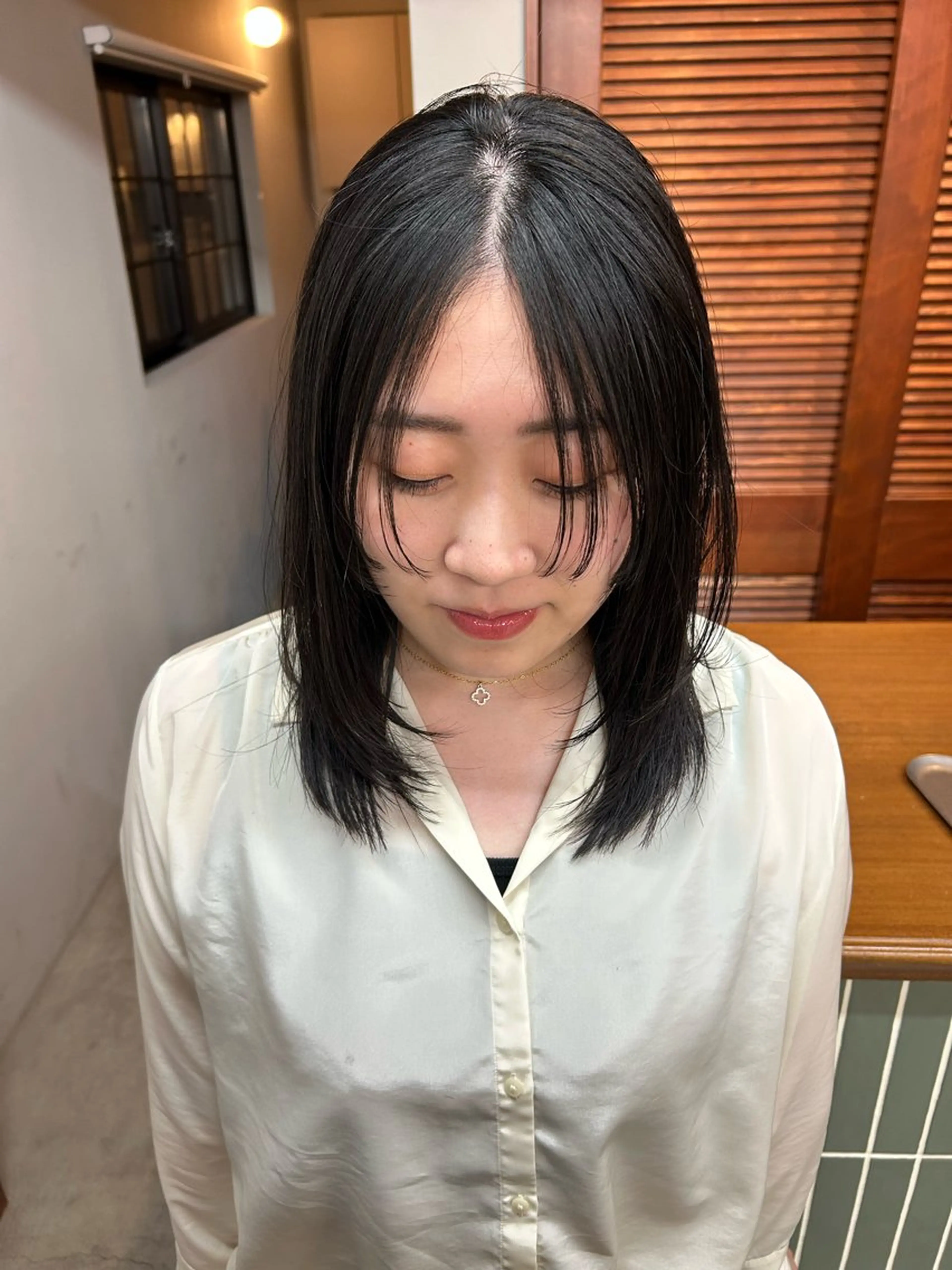 ミディアム レイヤーカット ムナカタ アカリのヘアスタイル