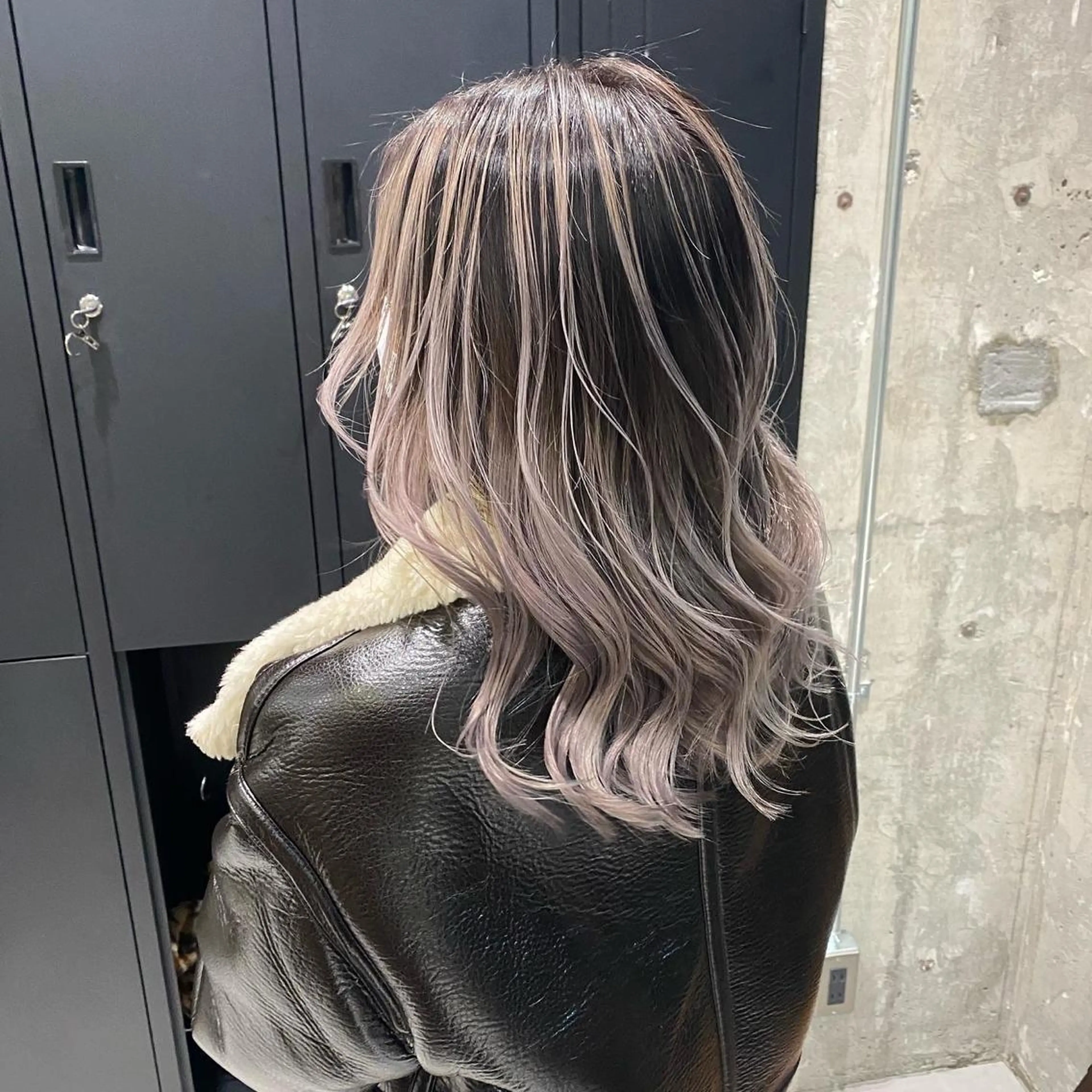 セミロング カラー バレイヤージュ レイヤーカット ヘアカラー トリートメント 🌈透明感カラー ✨松田龍也🌈のヘアスタイル