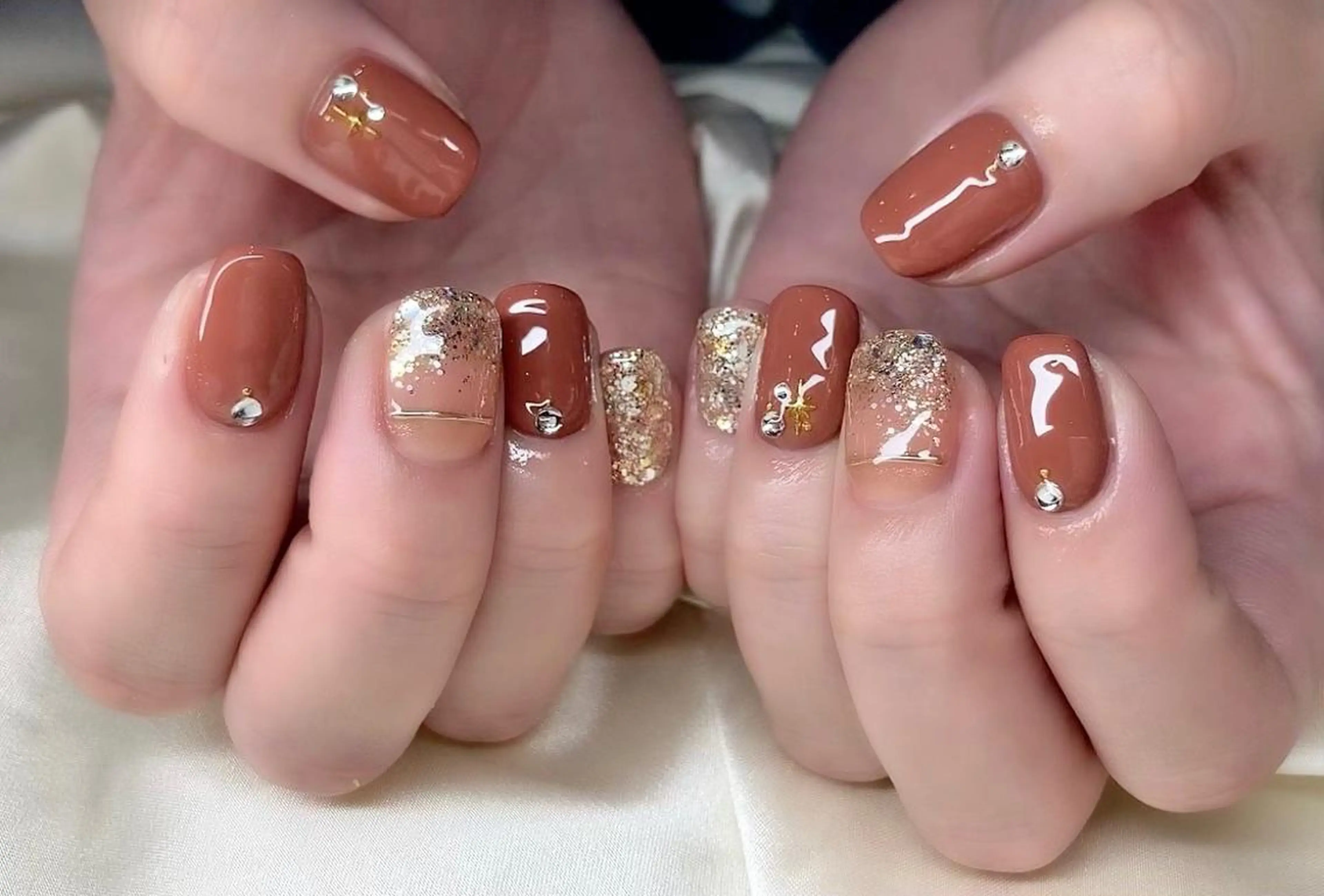 ネイル マツエク・マツパ アイブロウ 眉カラー 成人式 韓国風マツエク パリジェンヌラッシュリフト まつげパーマ ハンドネイル Nail&eye Belire 新宿のネイルデザイン