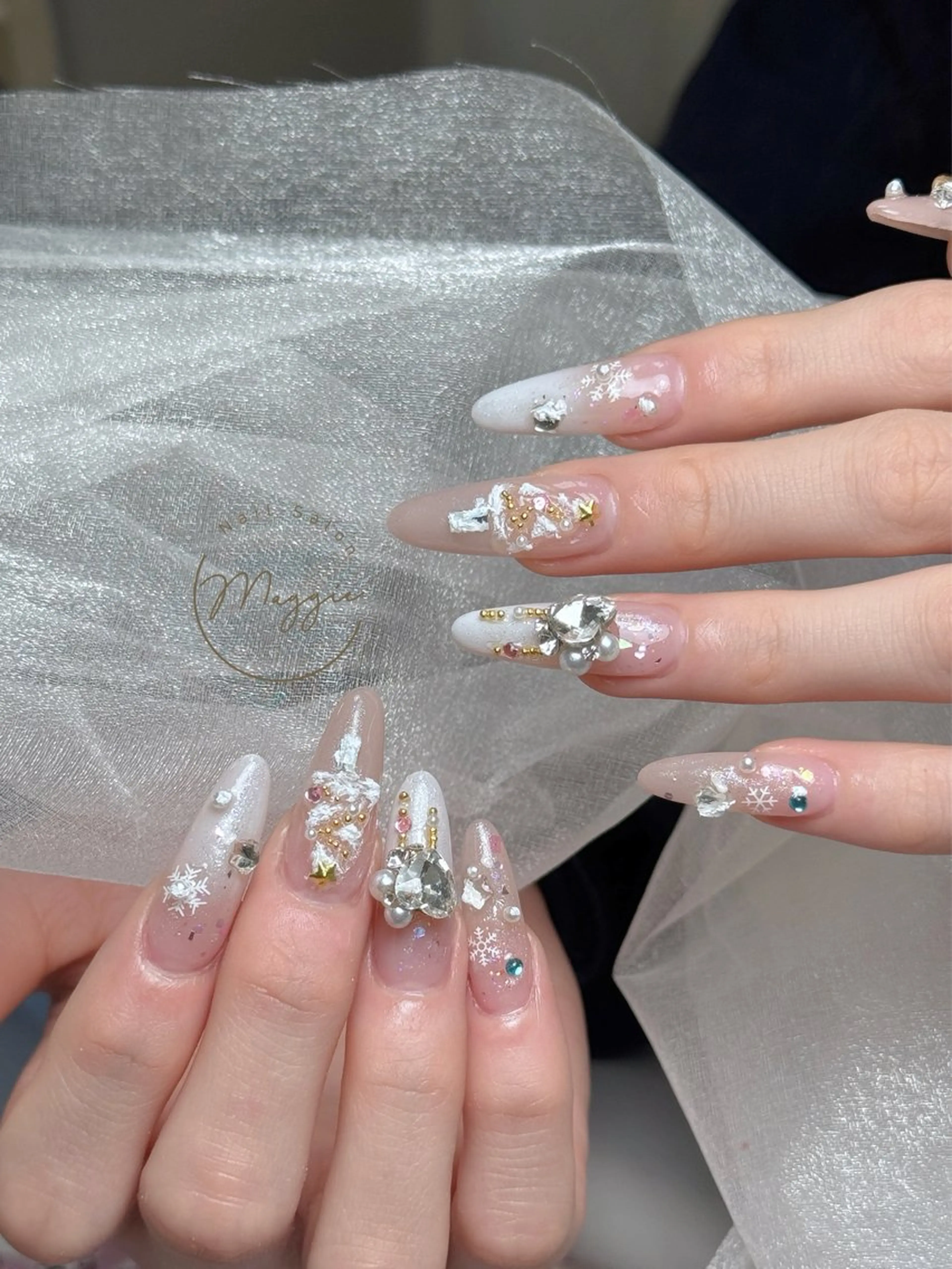 ネイル Maggie Nail🦩のネイルデザイン