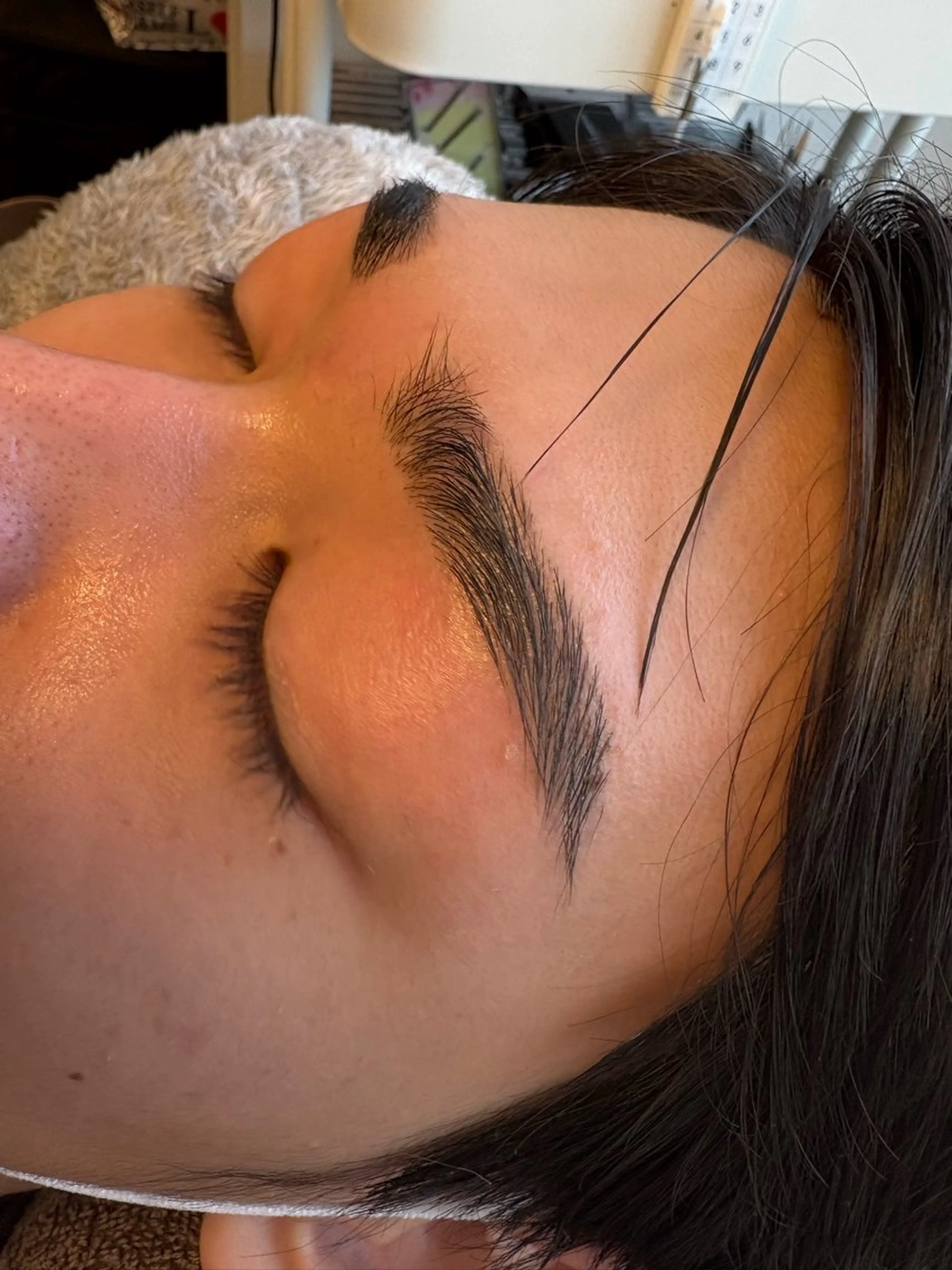 アイブロウ ワックス脱毛 その他(アイブロウ) R ...Rの眉毛・アイブロウイメージ