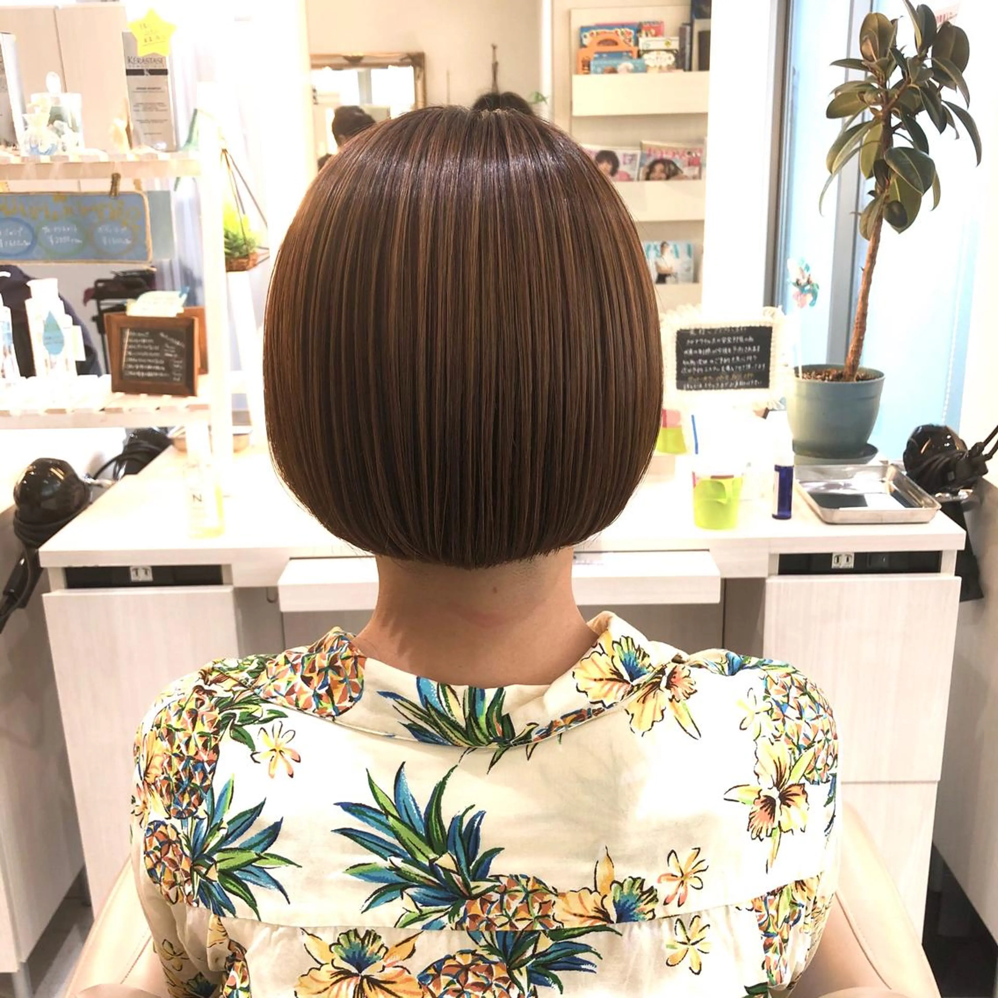 ショート 髪質改善 トリートメント 安井　昴 💫ブリーチ縮毛矯正のヘアスタイル