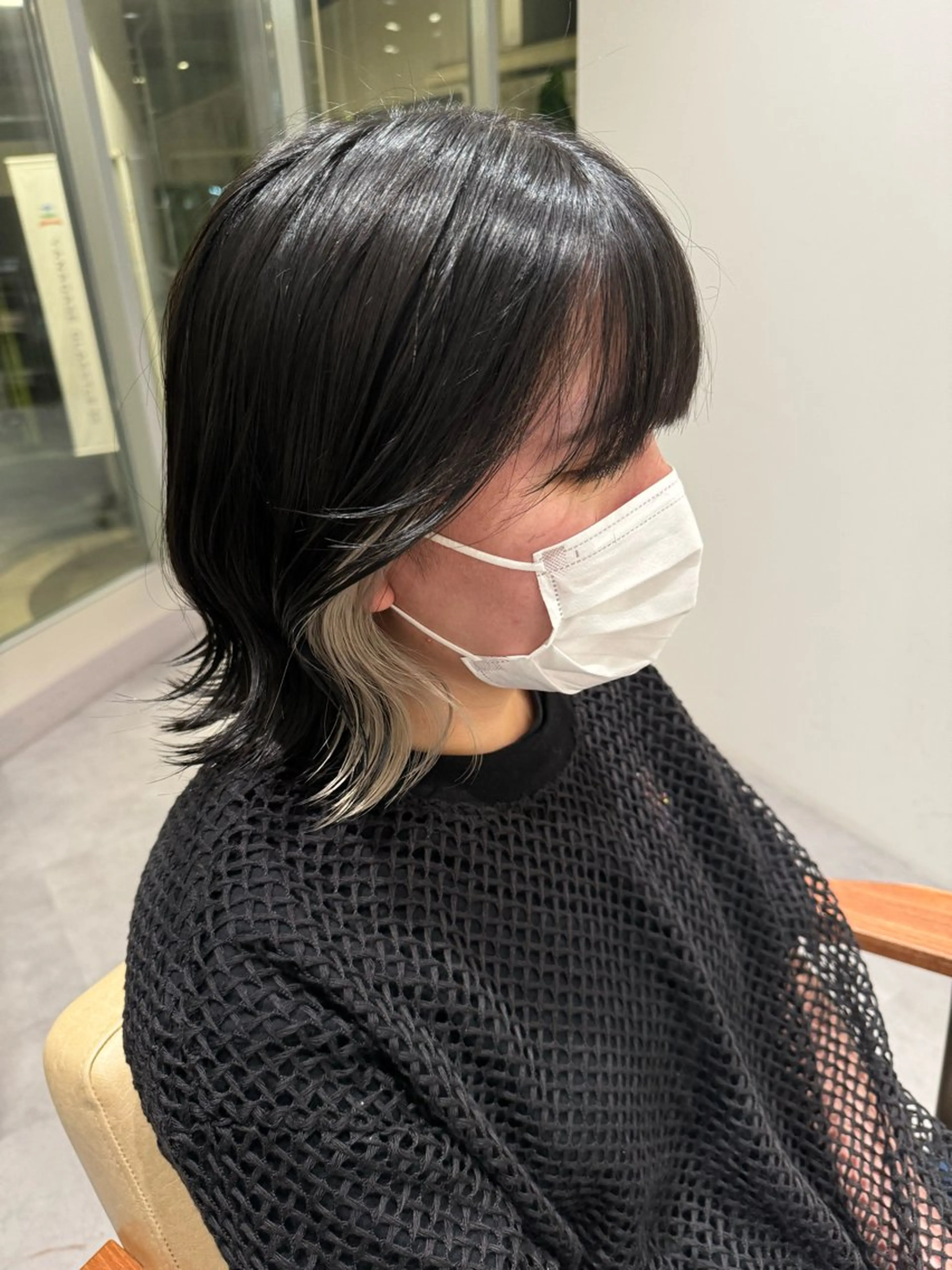 ミディアム カラー ベージュカラー イヤリングカラー ホワイトベージュ 髪質改善/美髪縮毛矯 正のスペシャリストのヘアスタイル