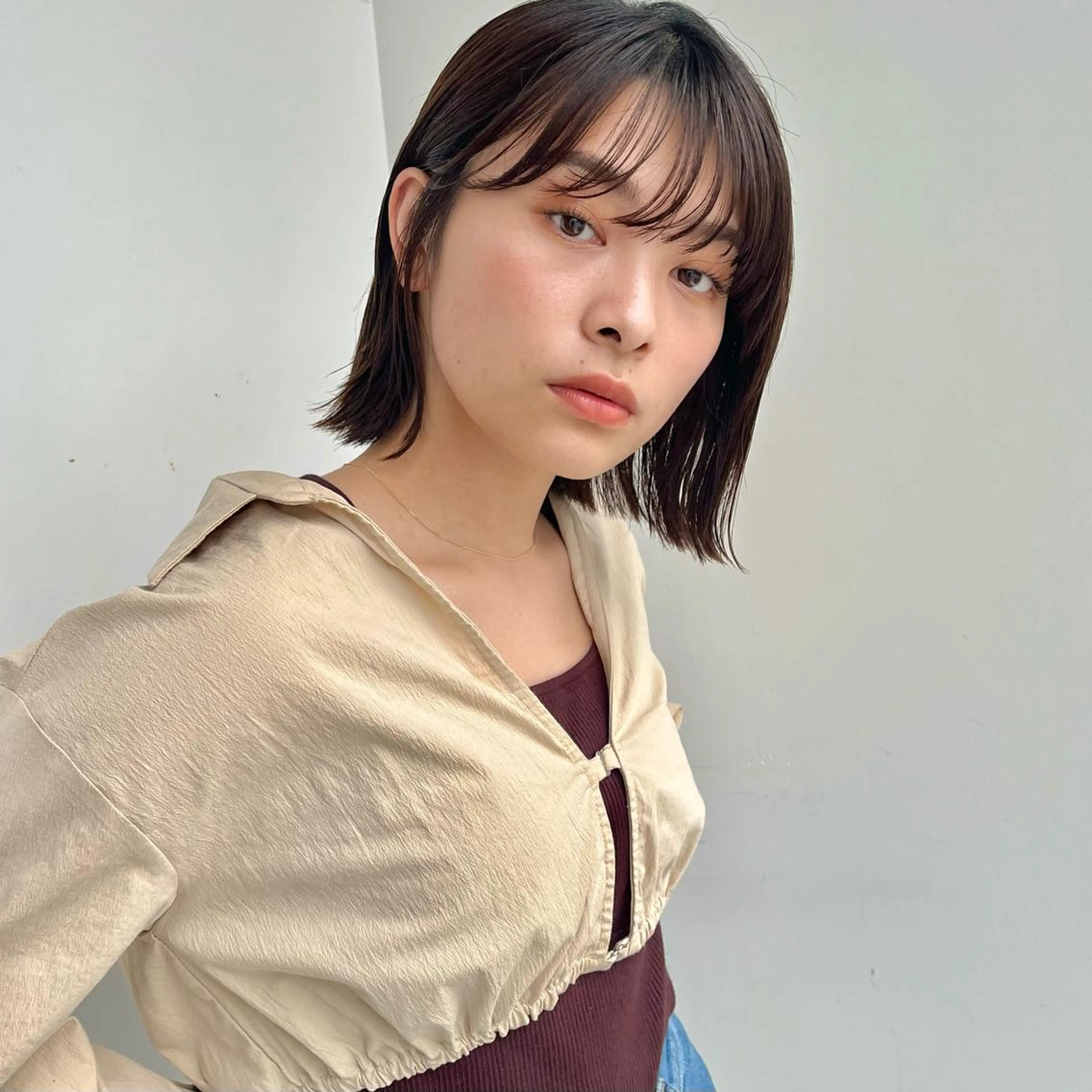 ショート カラー あやめ【顔まわり/レ イヤー/柔らかカラ】のヘアスタイル