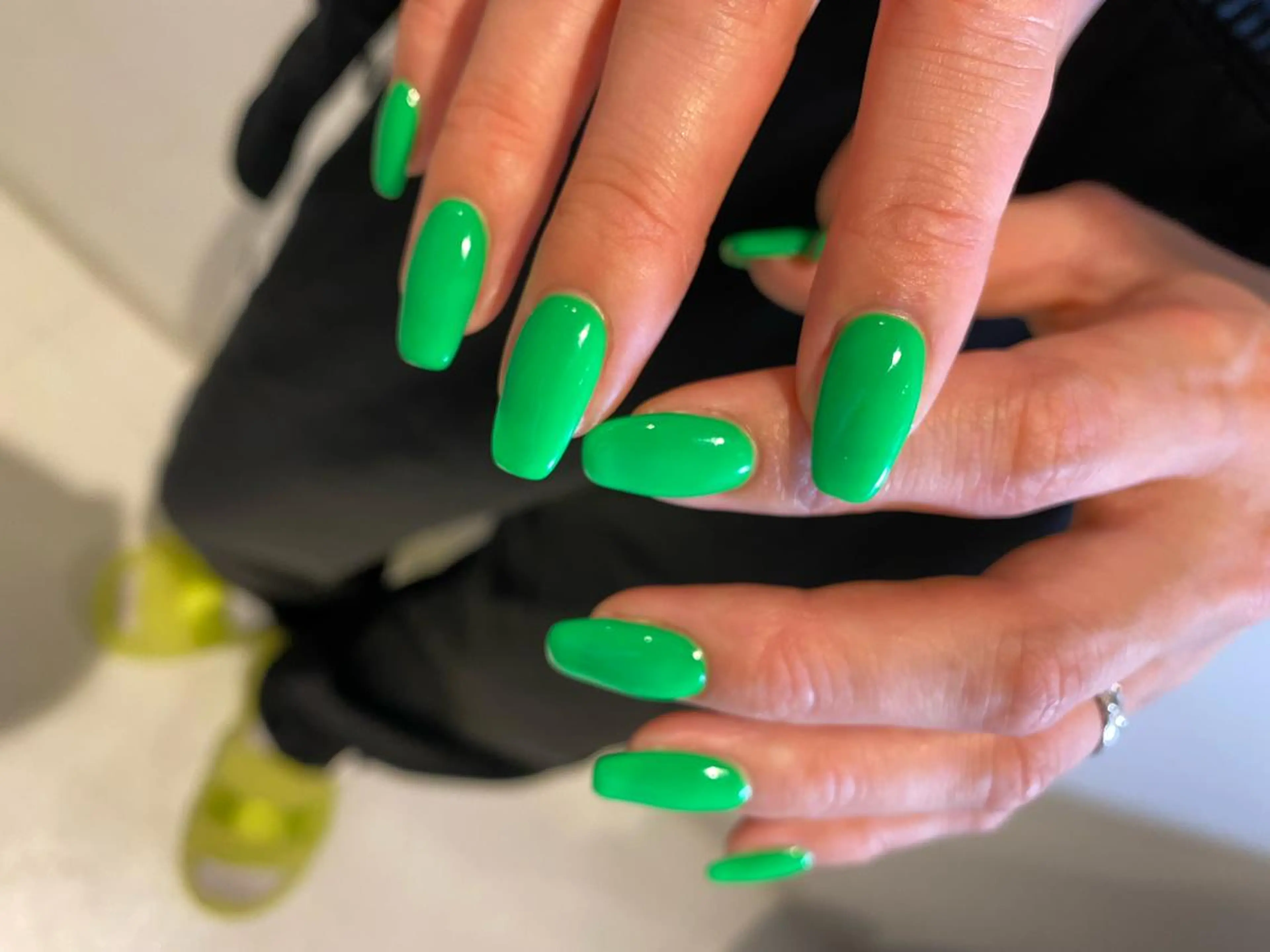 ネイル グリーン ハンドネイル 表参道colore所属・表参道colore店 REICAのネイルデザイン