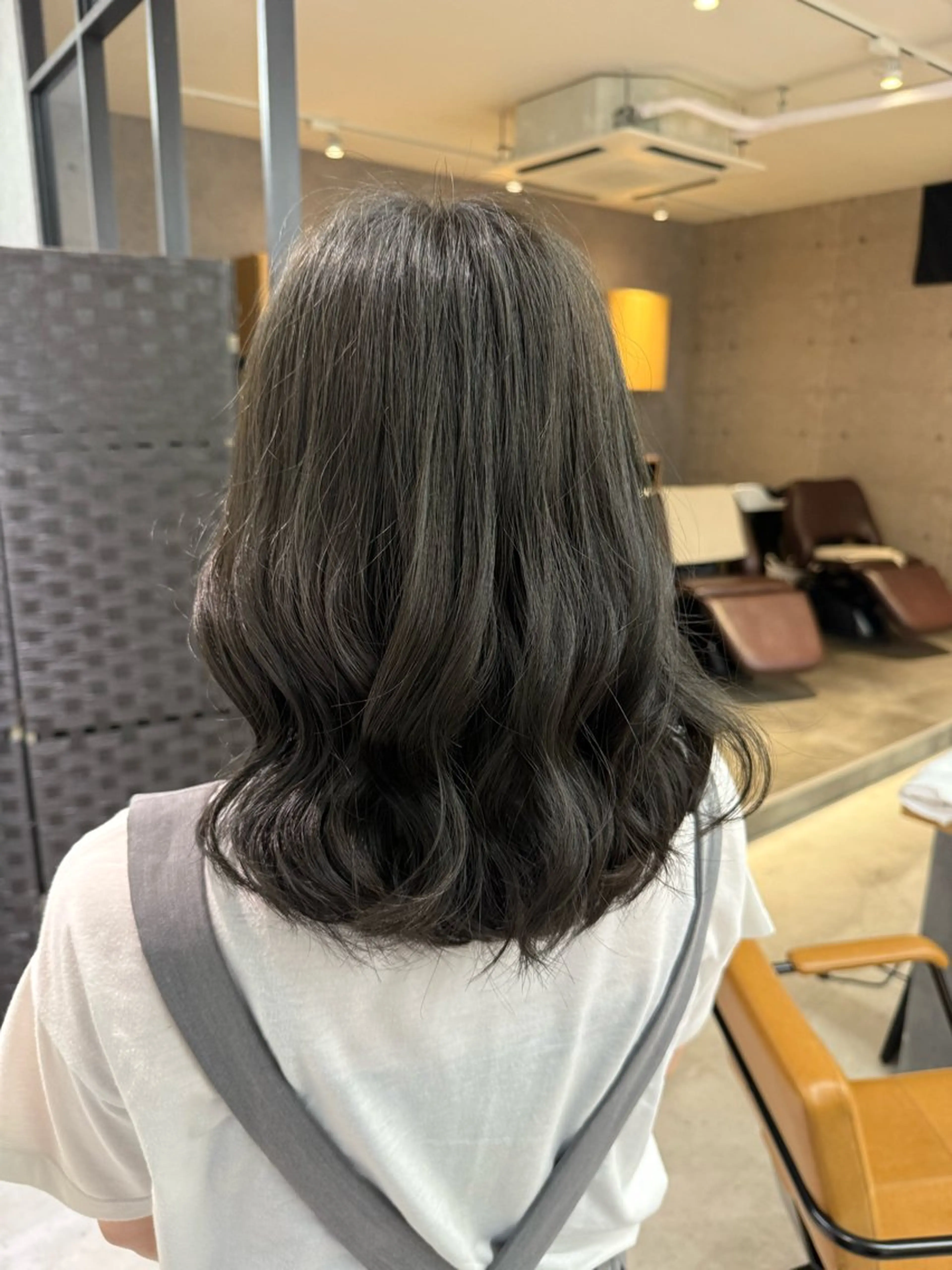 ミディアム カラー ヘアカラー 吉澤 珠里のヘアスタイル
