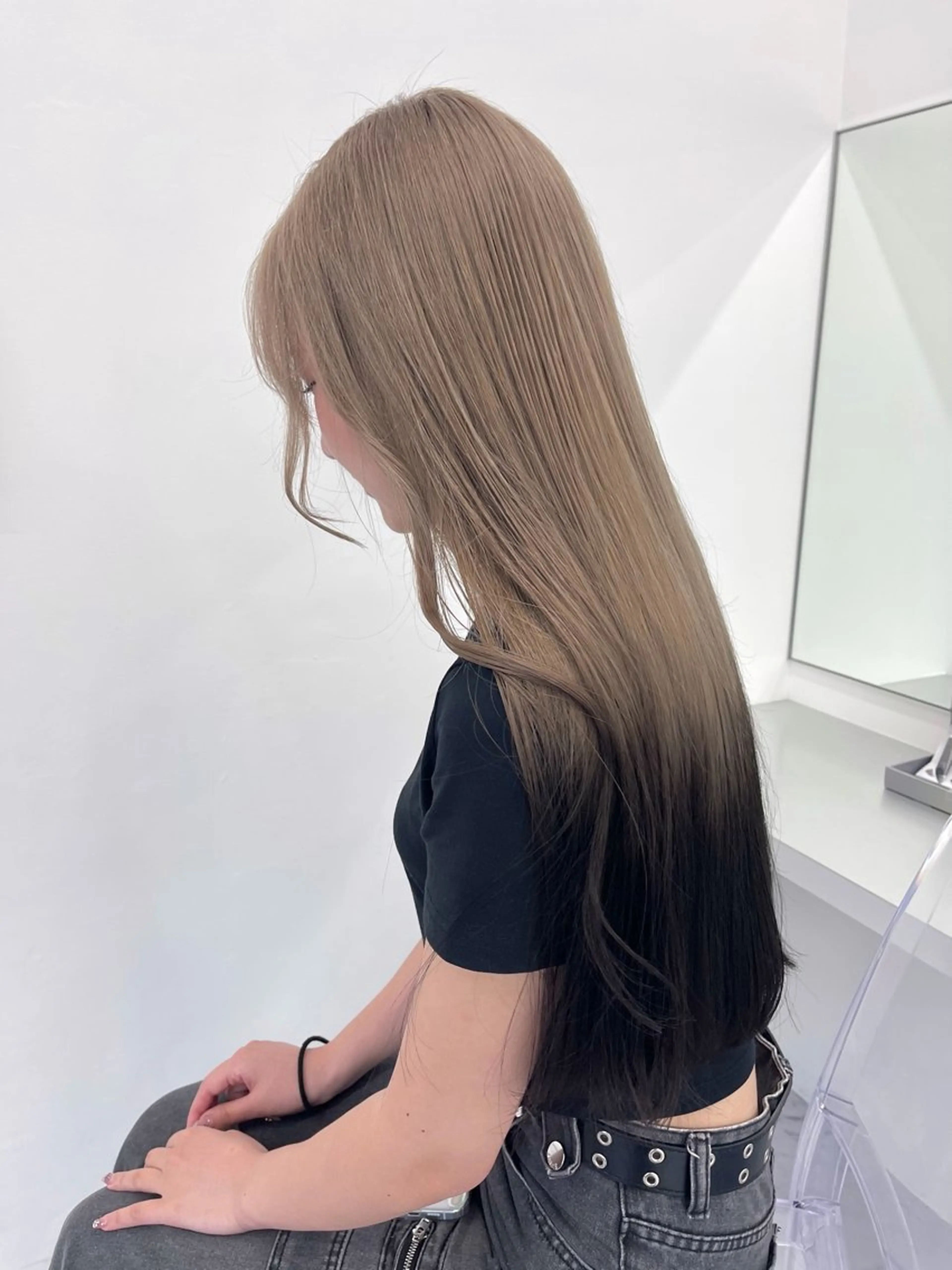 ロング カラー ベージュカラー ブリーチ ケアブリーチ デザインカラー ダブルカラー ヘアカラー トリートメント TATSUブリーチ/ ミルクティーベージュのヘアスタイル