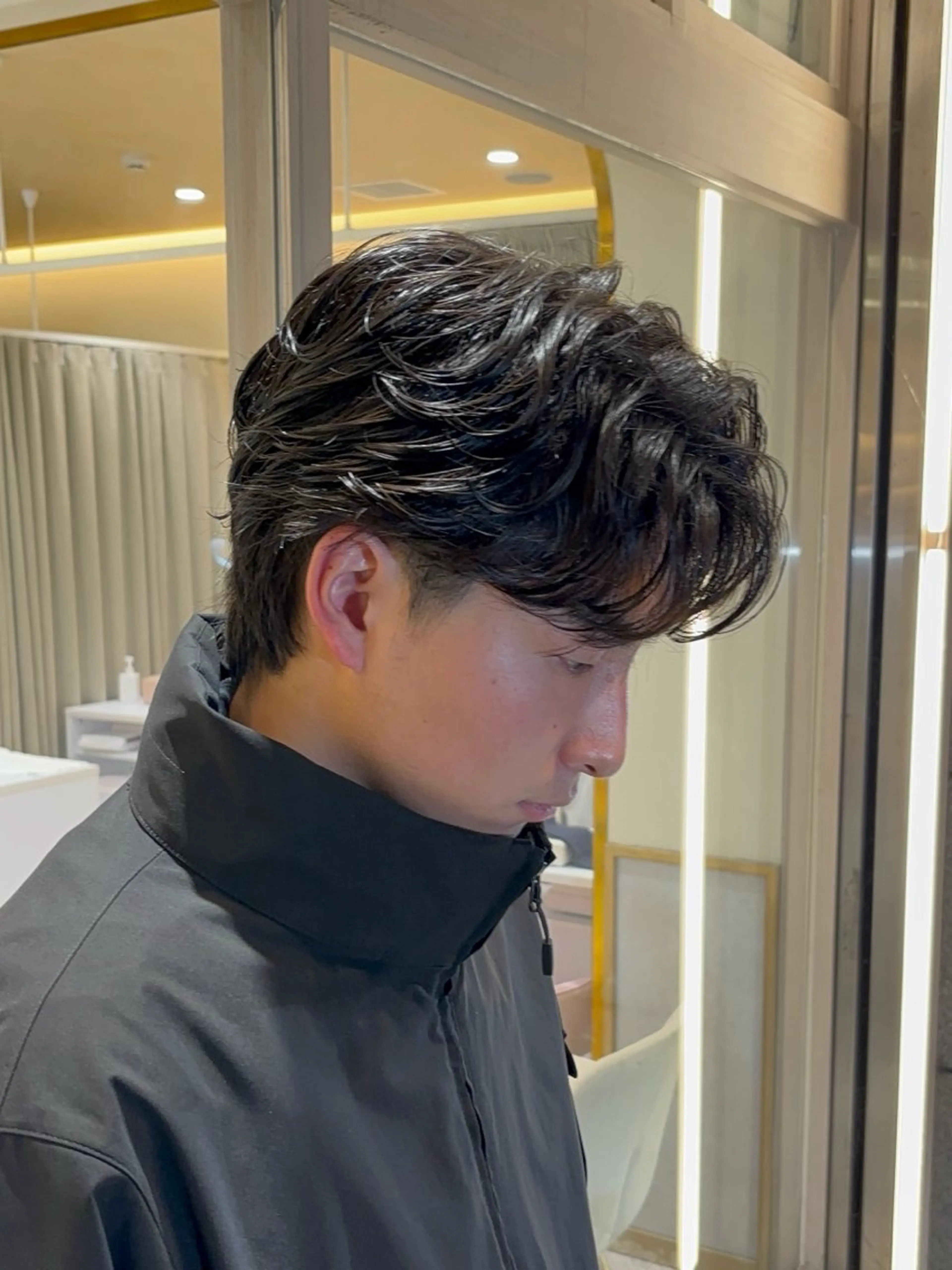 ミディアム メンズ ミディアムパーマ フェザーパーマ メンズパーマ カット パーマ 🥇メンズパーマ /縮毛矯正/木村神心のヘアスタイル