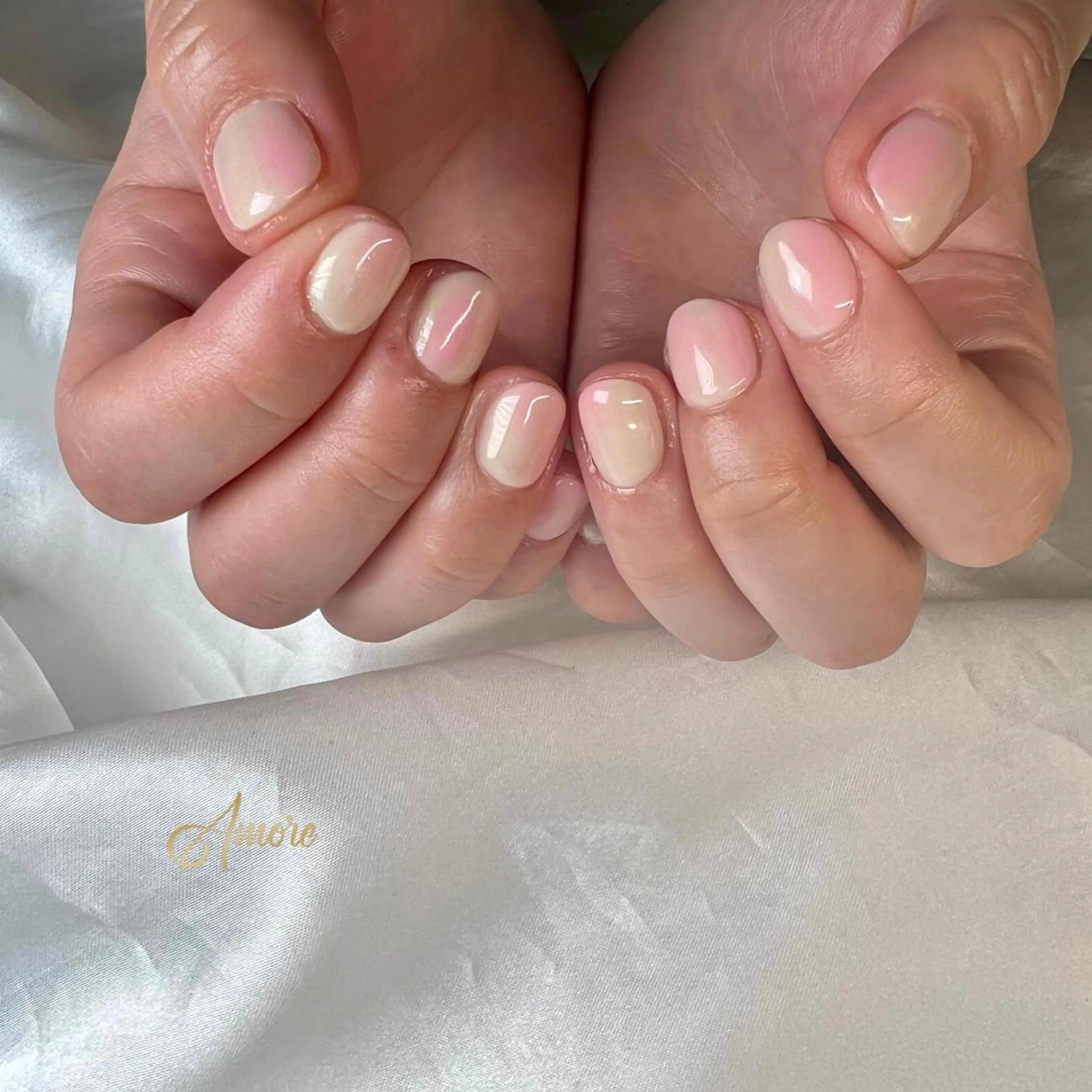 ネイル 氷ネイル・うるうるネイル マグネットネイル ミラーネイル ニュアンスネイル シンプルネイル You kyehwaのネイルデザイン