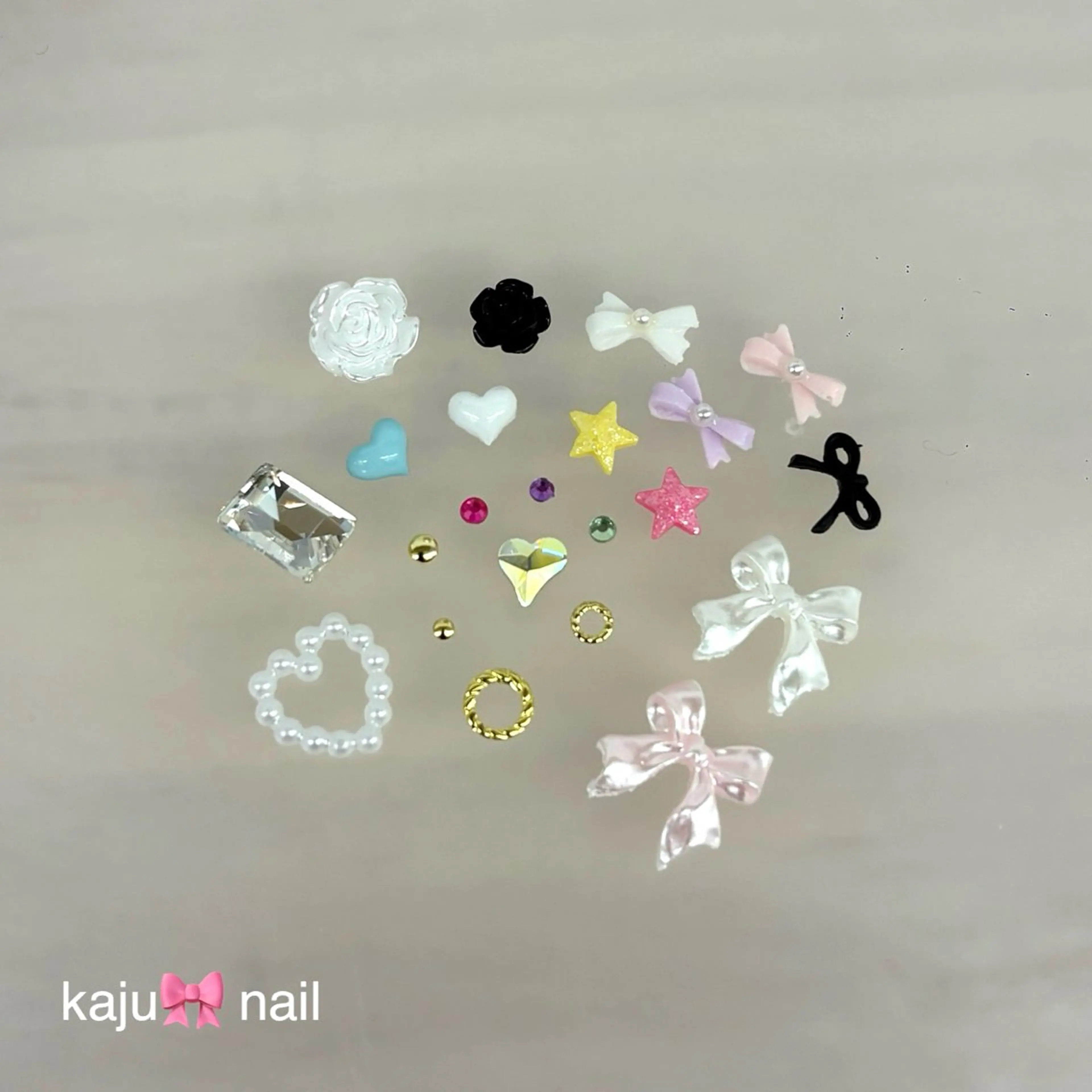 ネイル ハート リボン Mariris所属・kaju🎀nail 堺筋本町 / 心斎橋のネイルデザイン