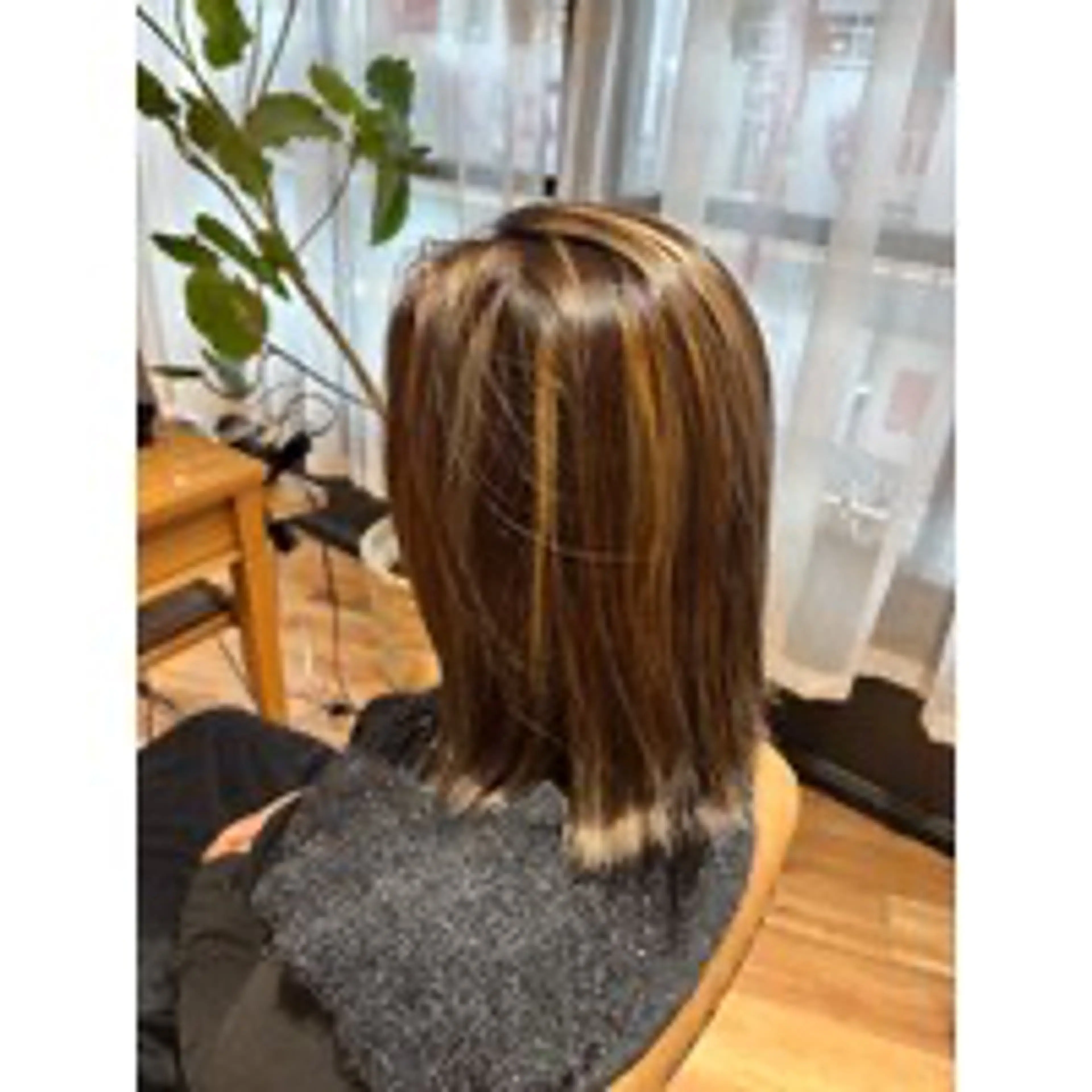 ミディアム カラー ヘアカラー 高口 小春のヘアスタイル