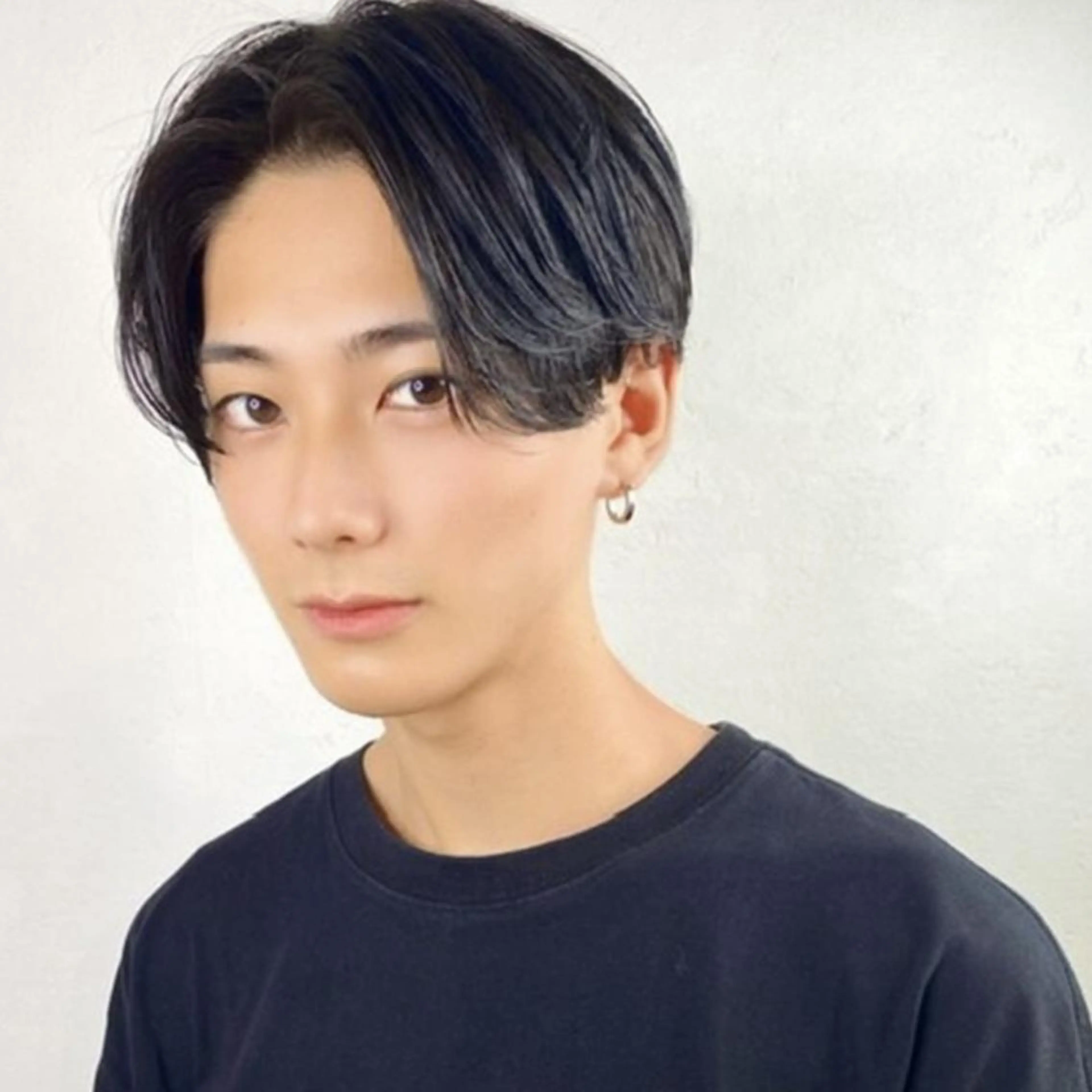 メンズ メンズハイライト メンズインナーカラー _WHITE鳳店 アンダーバーホワイトのヘアスタイル