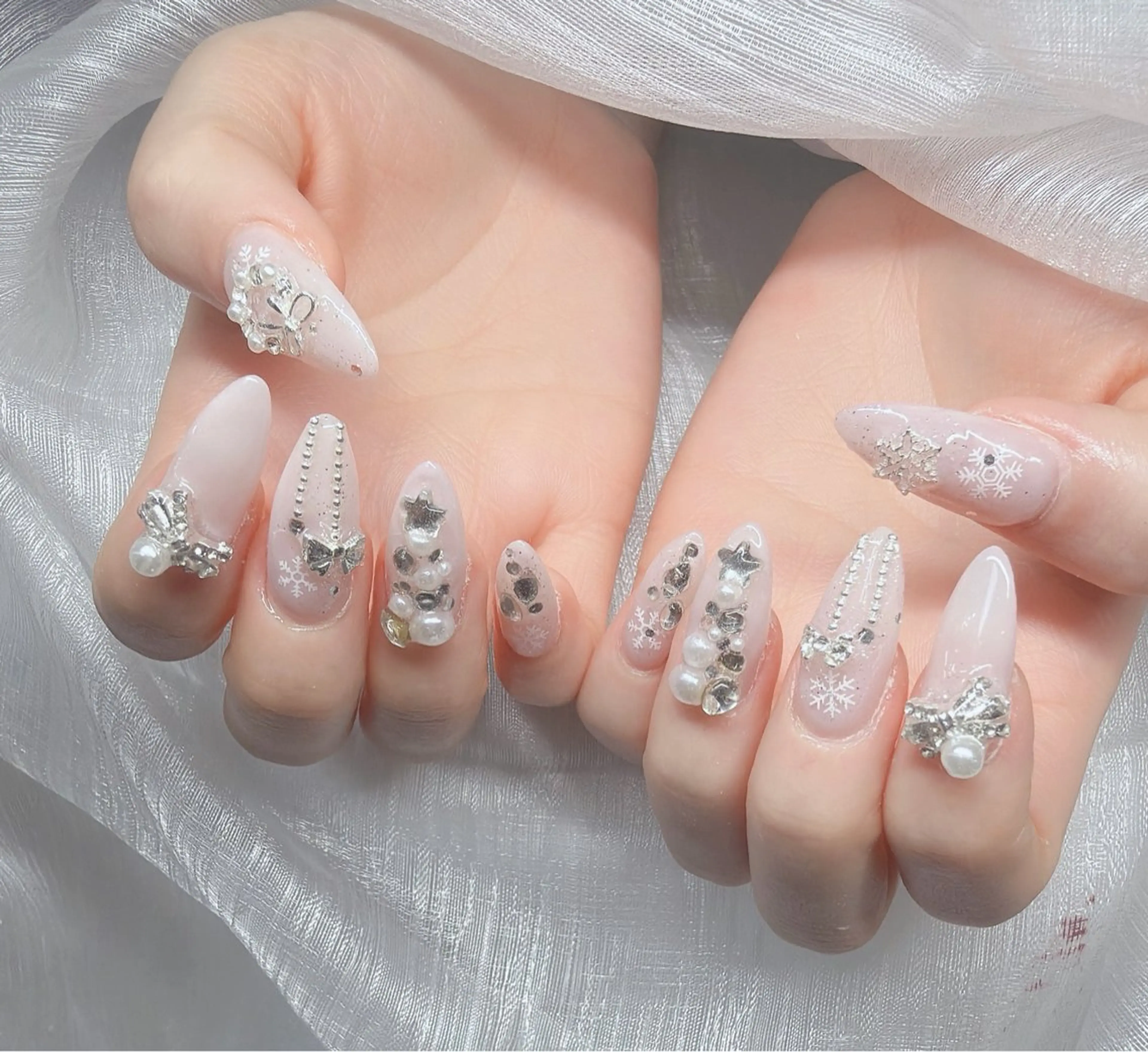 ネイル ハンドネイル Lee Nailsのネイルデザイン