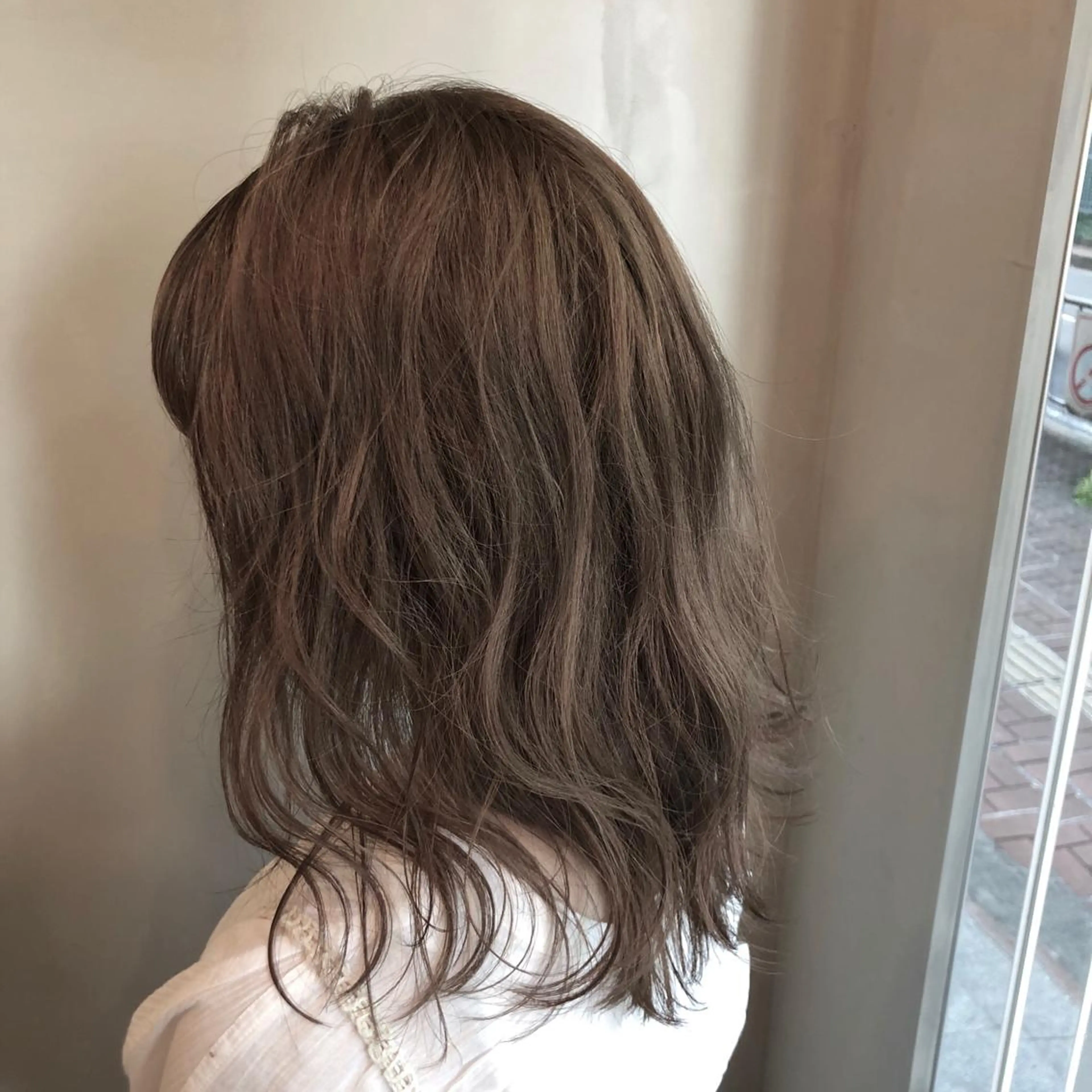 ミディアム カラー パーマ ヘアアレンジ キッズ ネイル マツエク・マツパ 山崎 義弘のヘアスタイル