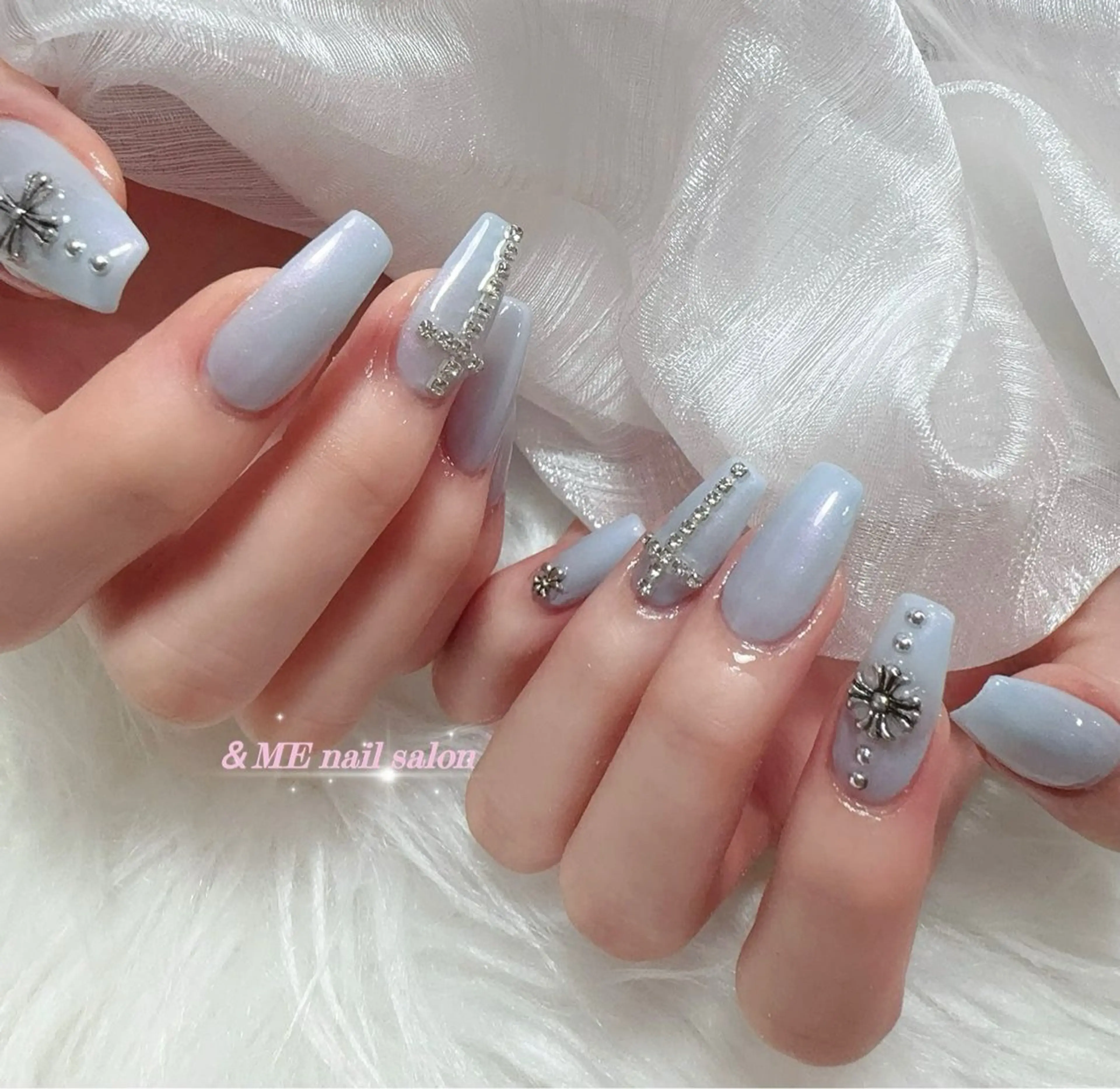 ネイル ハンドネイル &ME ネイルサロンのネイルデザイン