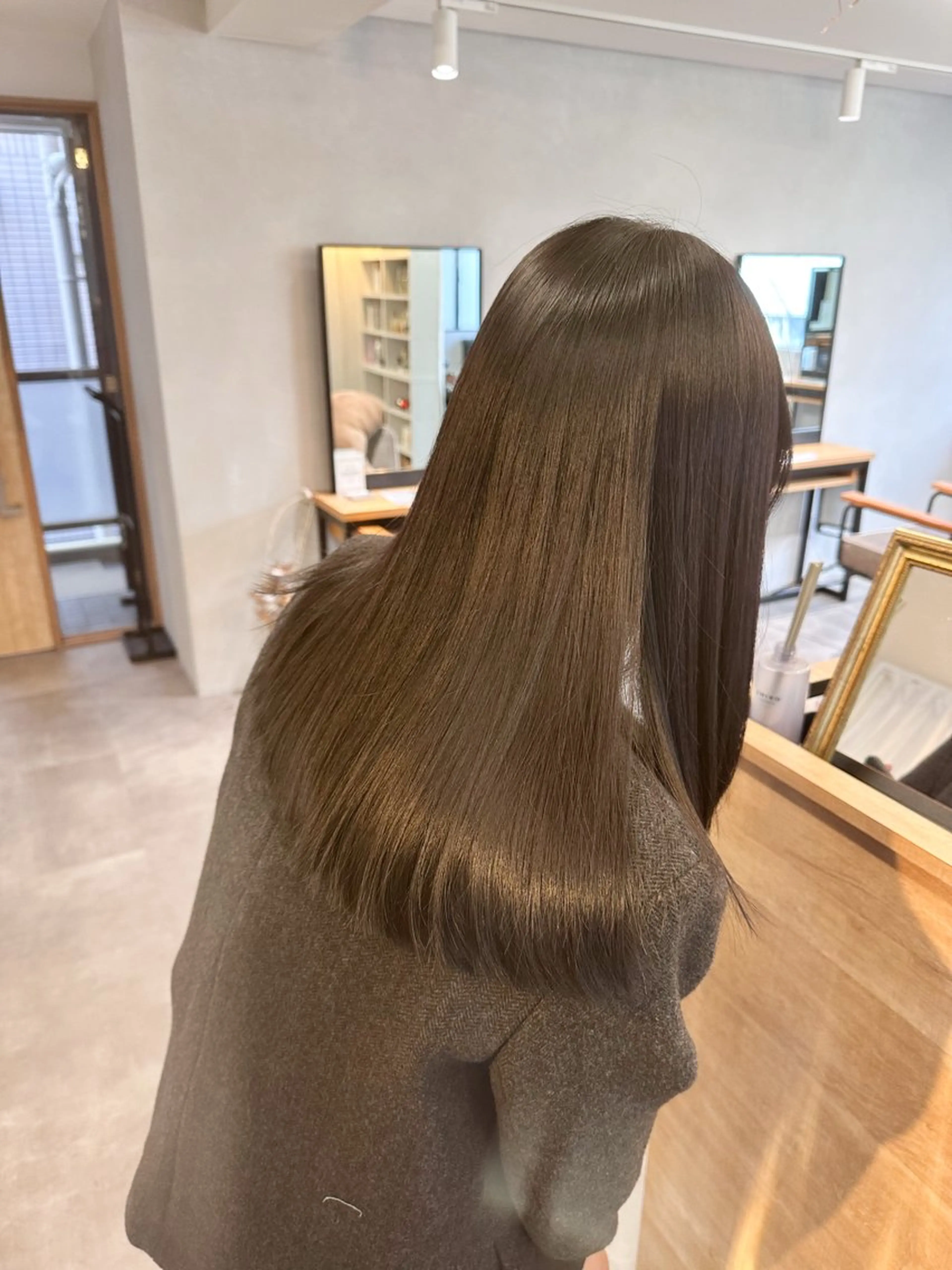 🪞【人気No.1】🪞透明感カラー＋3stepトリートメントの写真