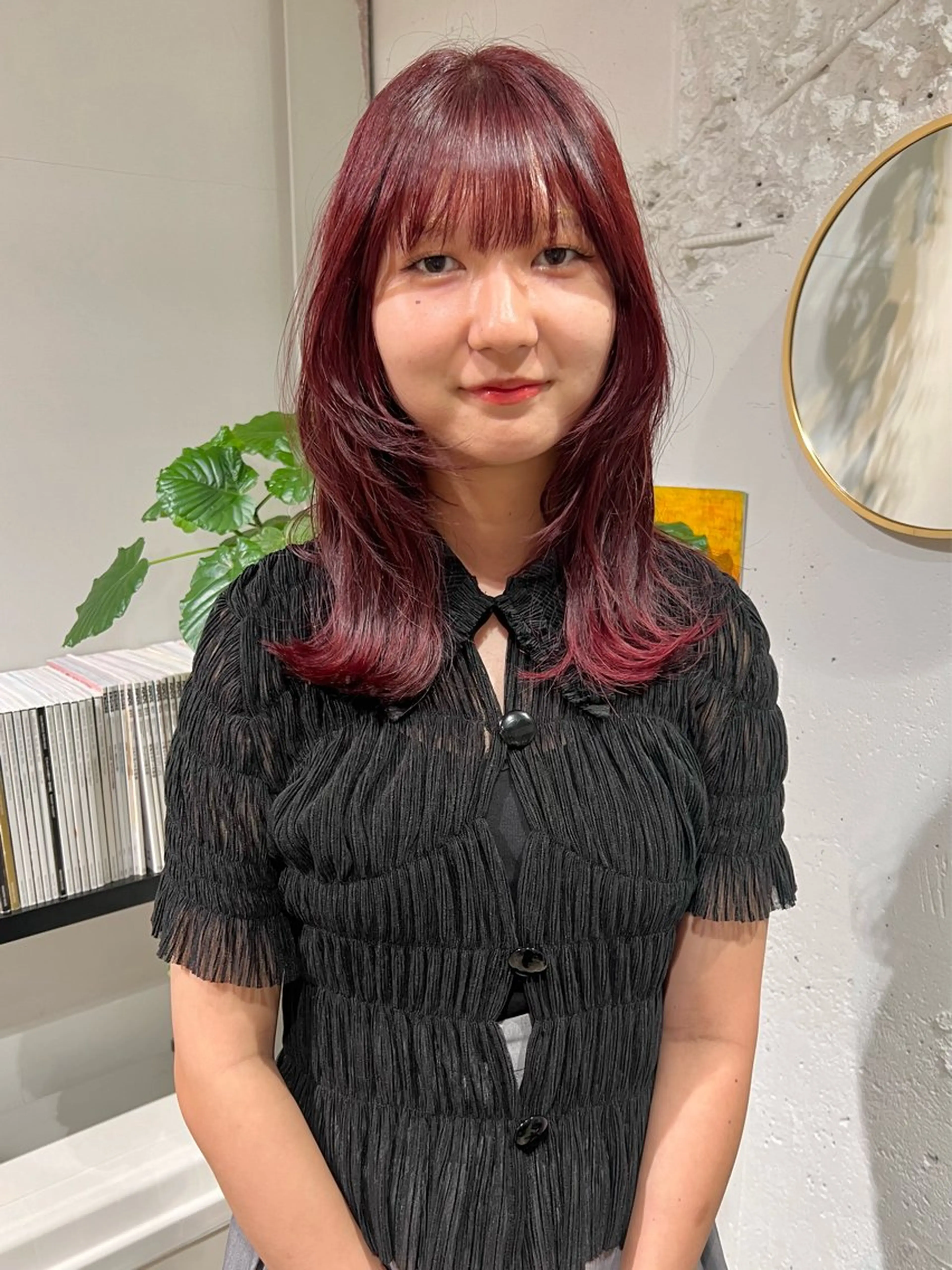 ロング カット ヘアカラー 石井 菜々のヘアスタイル