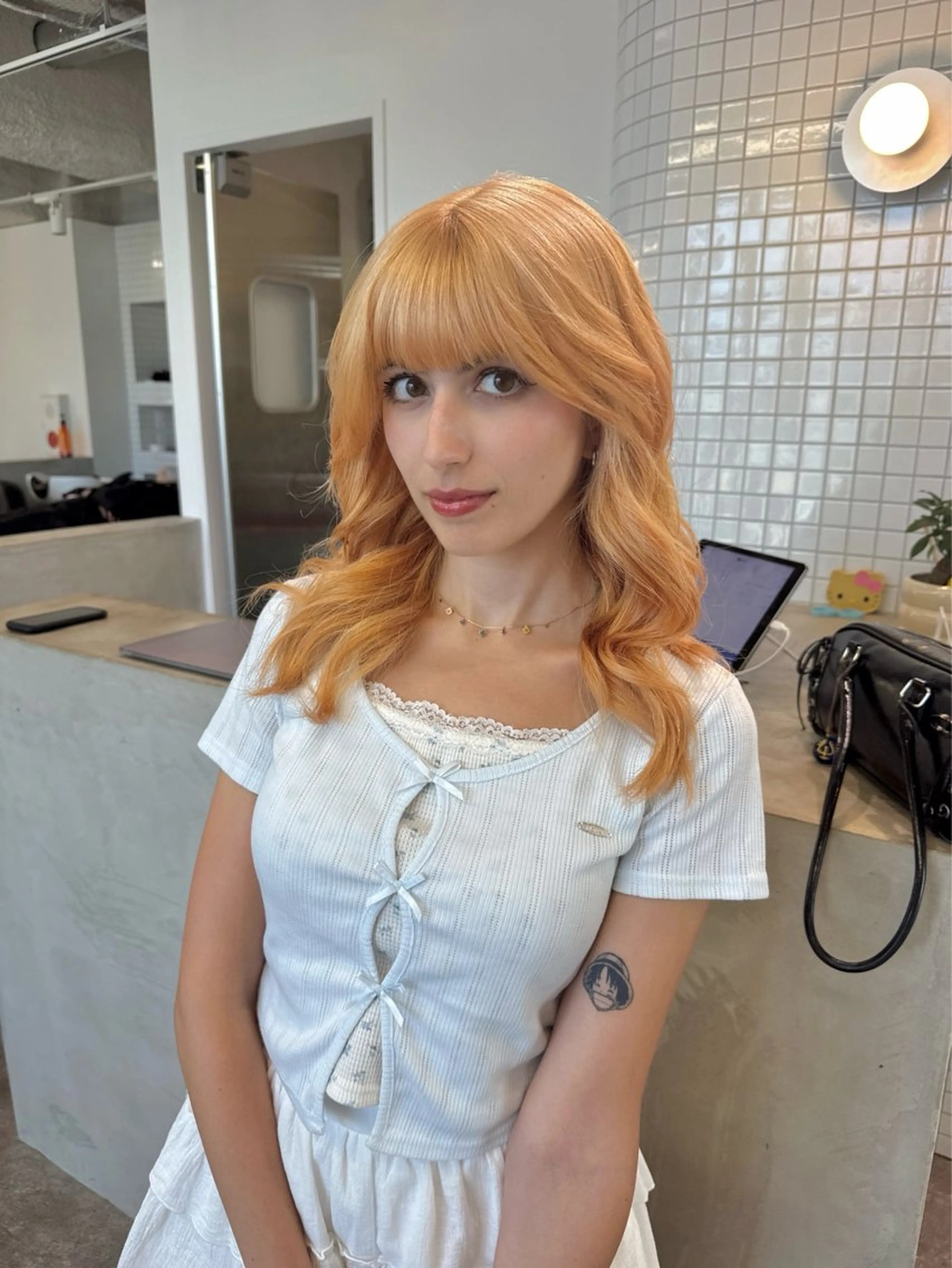 セミロング カラー ヘアカラー ハイトーン/ピンク カラー/めい🎀のヘアスタイル