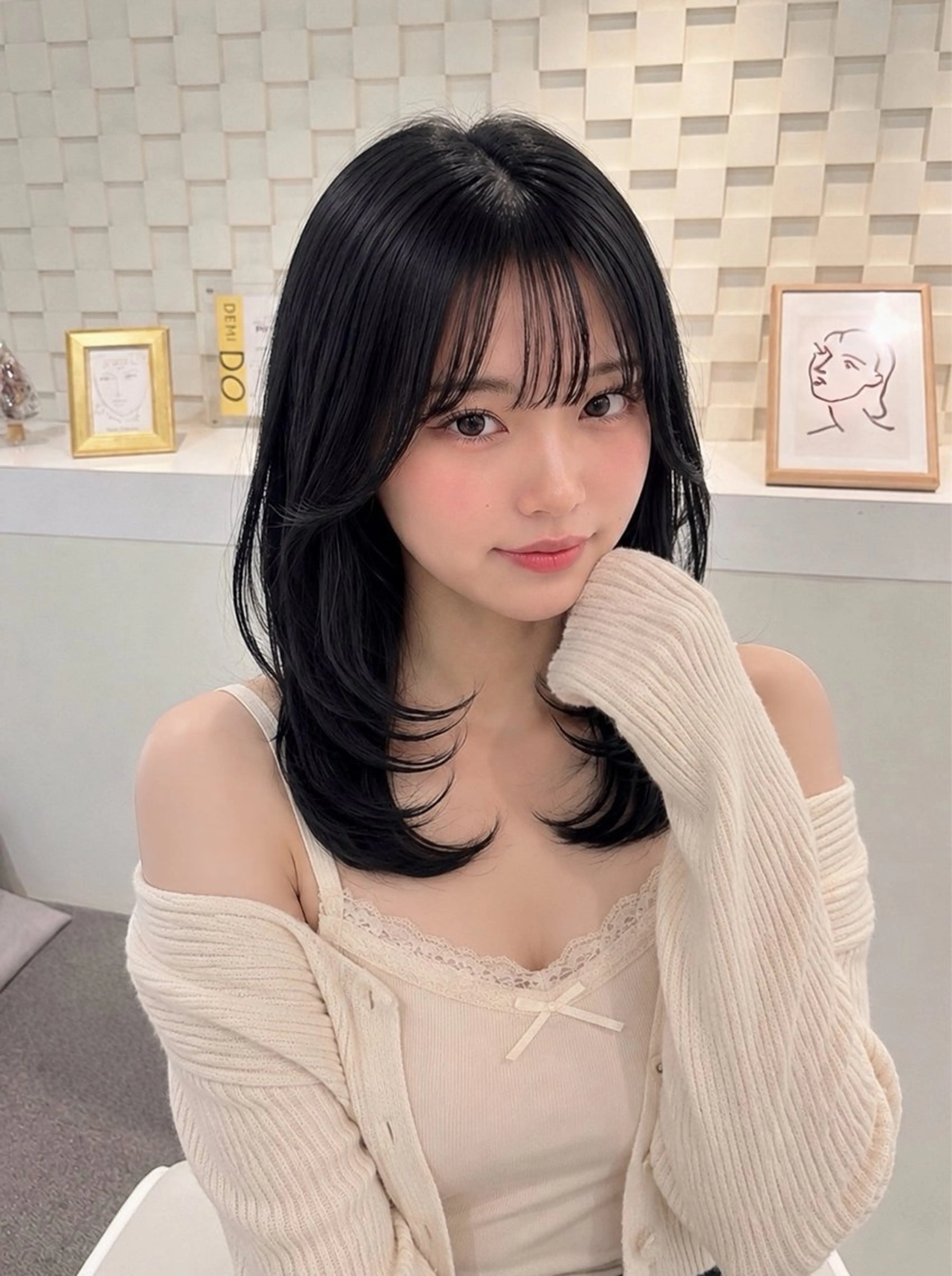 ミディアム カラー ミディアムレイヤー レイヤーカット カット ヘアカラー 京谷 日向のヘアスタイル
