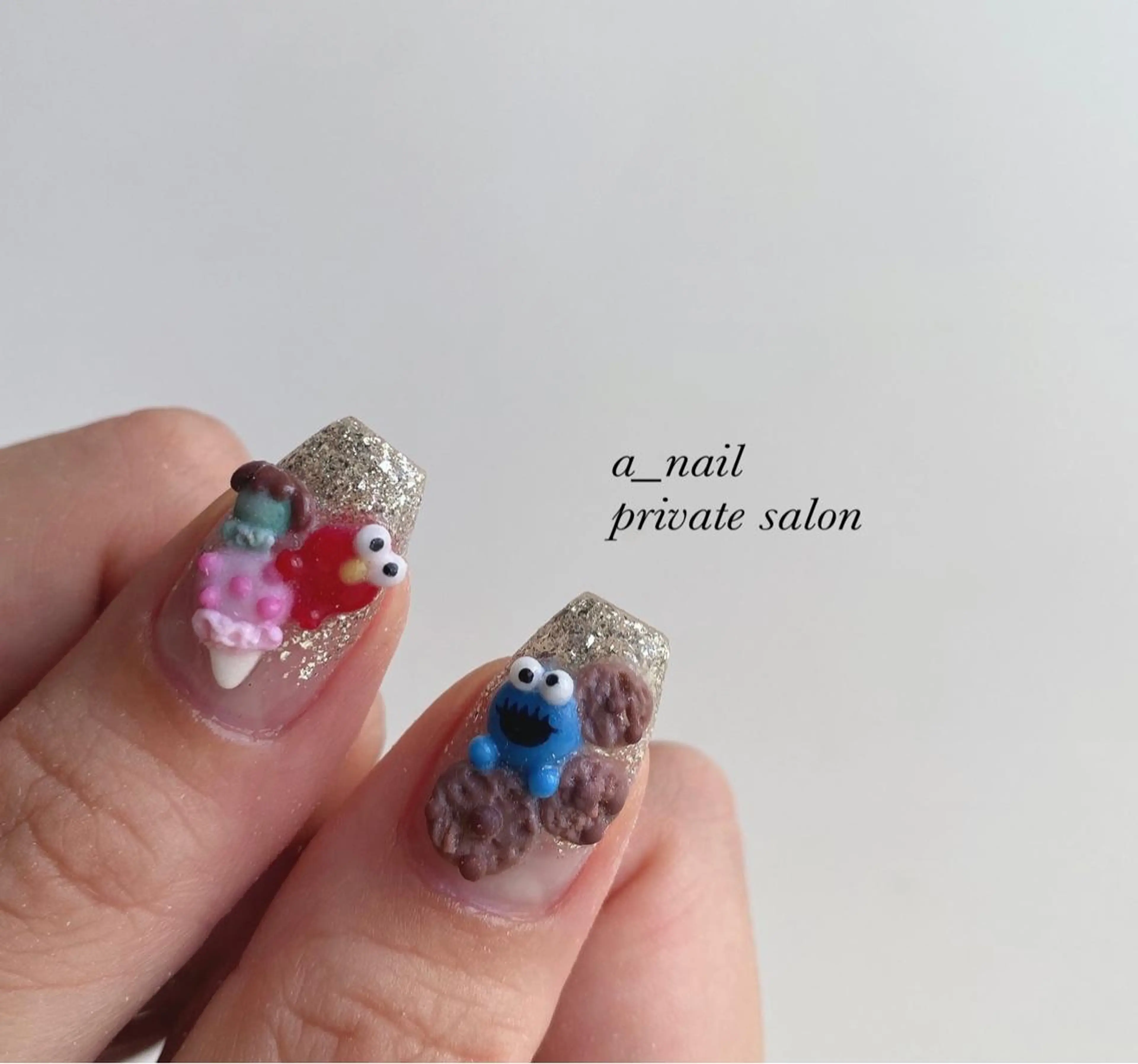 ネイル アニマル柄 フレンチネイル ジェルネイル 氷ネイル・うるうるネイル レース 菅 恵奈のネイルデザイン