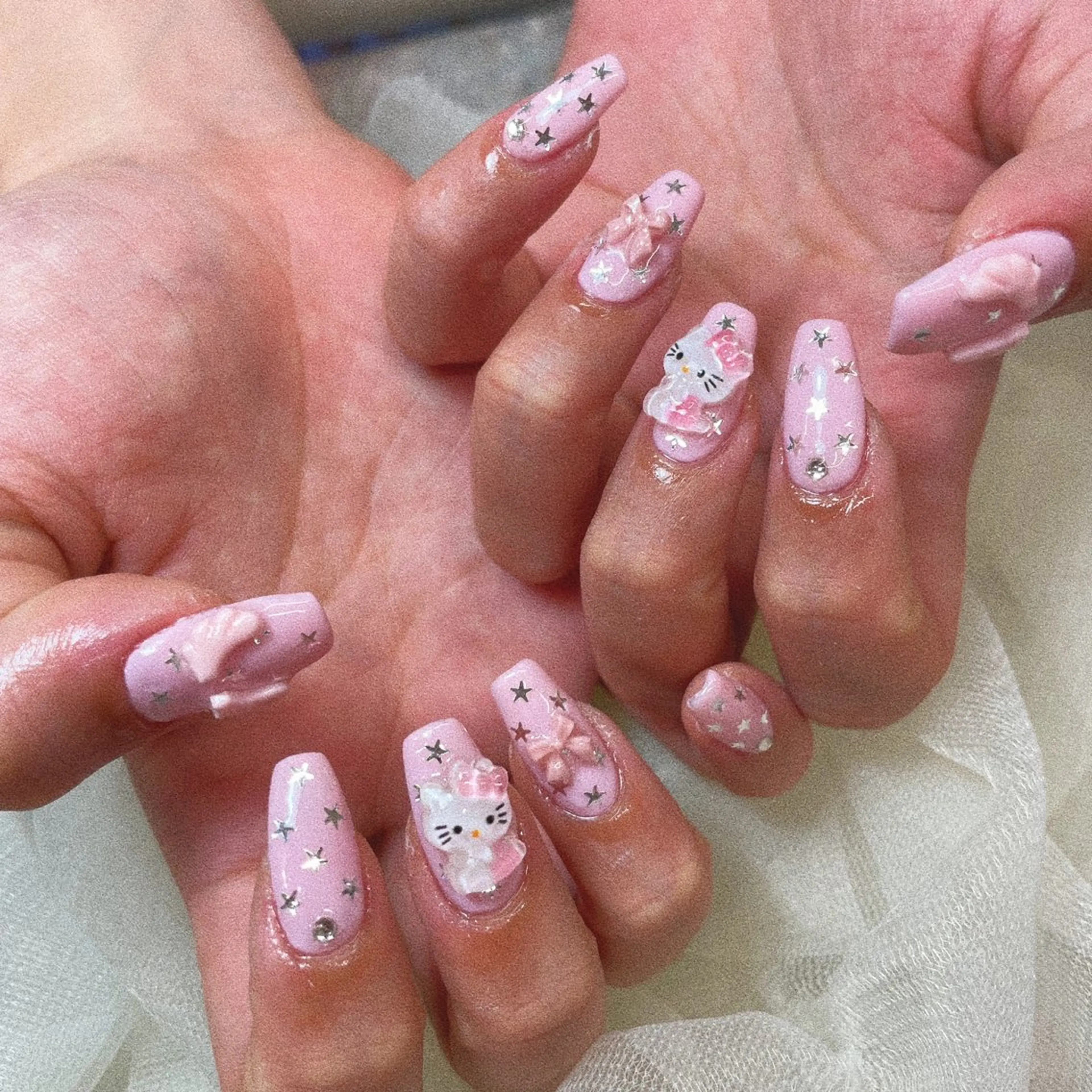 ネイル キラキラネイル 🌴konami 4U NAIL🥥のネイルデザイン