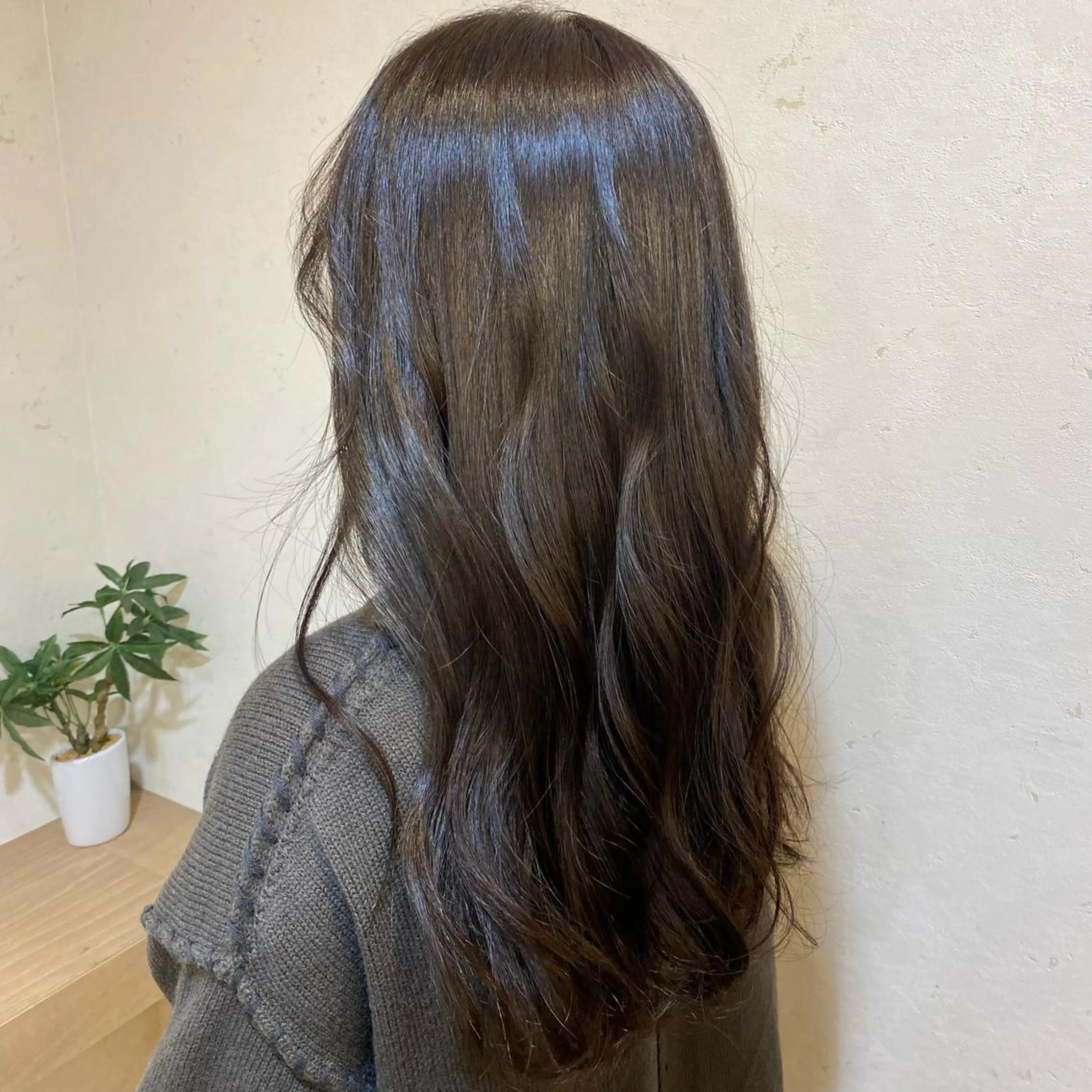 ロング 水口 莉央のヘアスタイル