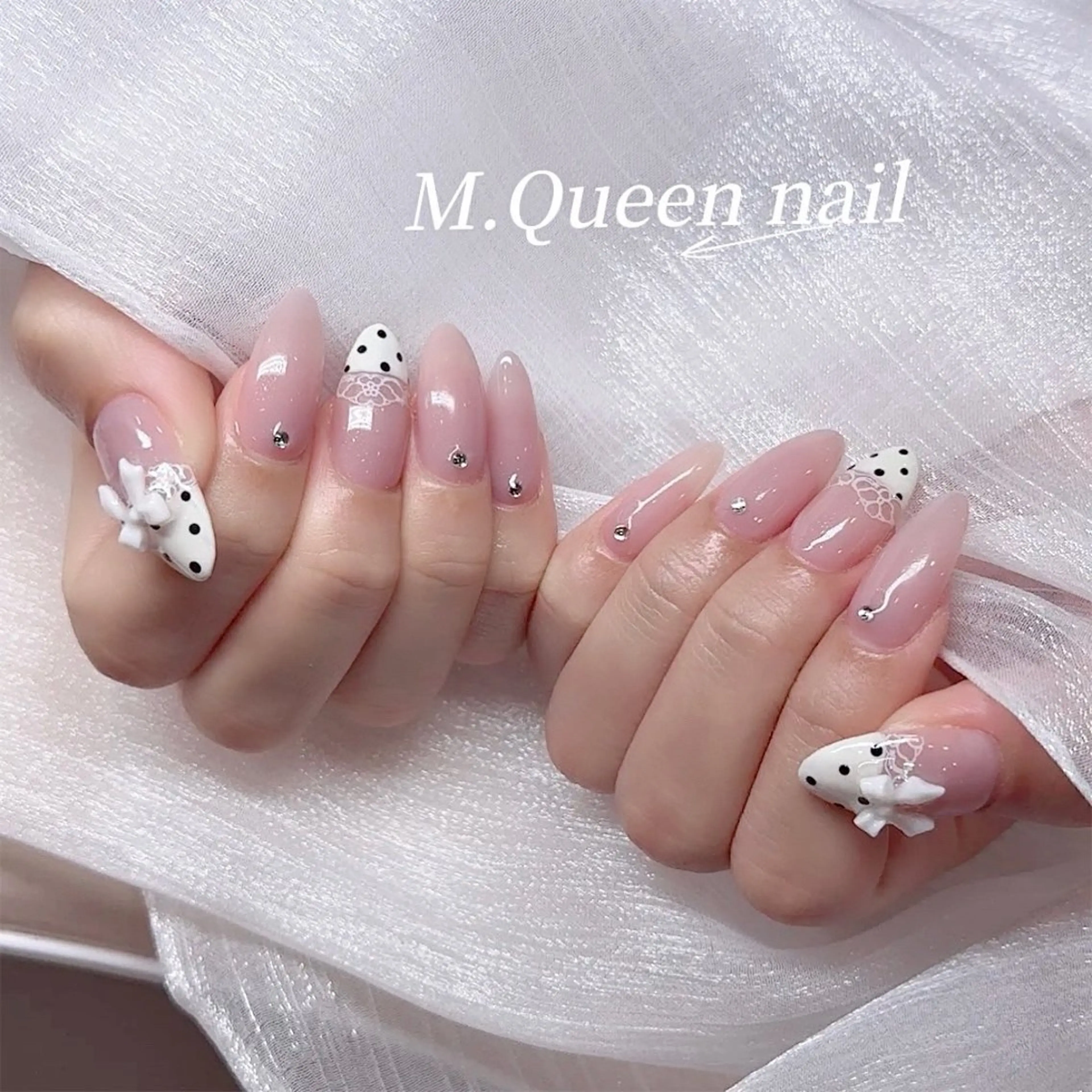 ネイル MQueen ネイルサロンのネイルデザイン