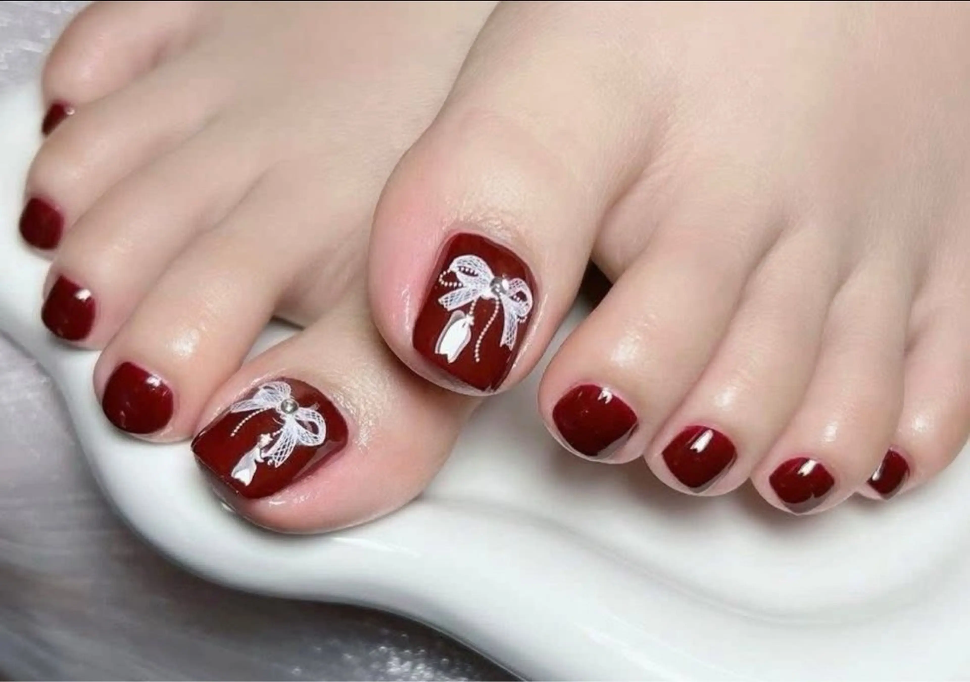 ネイル フットネイル 🎀PG🩵 ネイルサロンのネイルデザイン