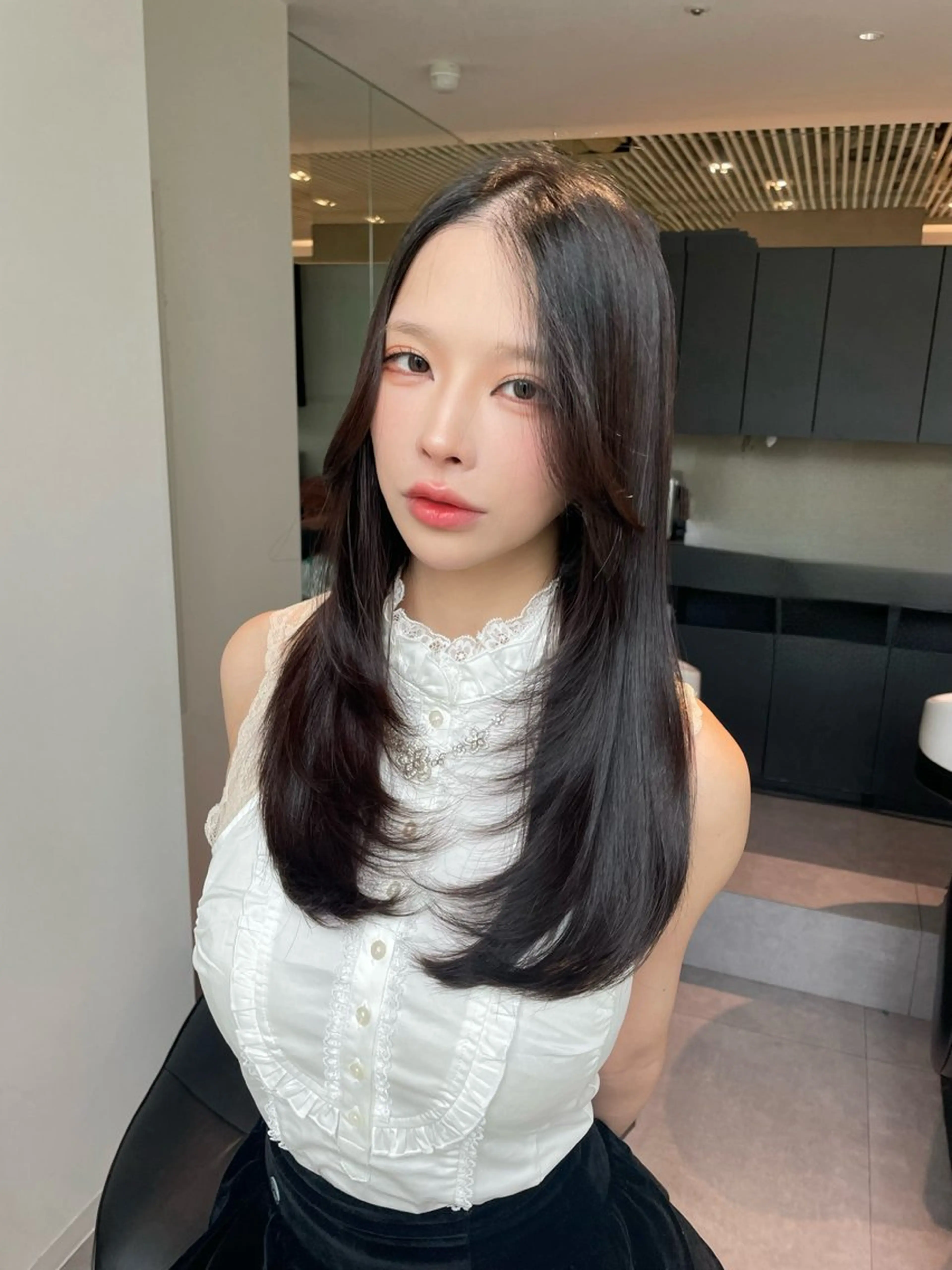ロング カット ヘアカラー トリートメント 銀座／レイヤーカット 🤍内野すみれのヘアスタイル