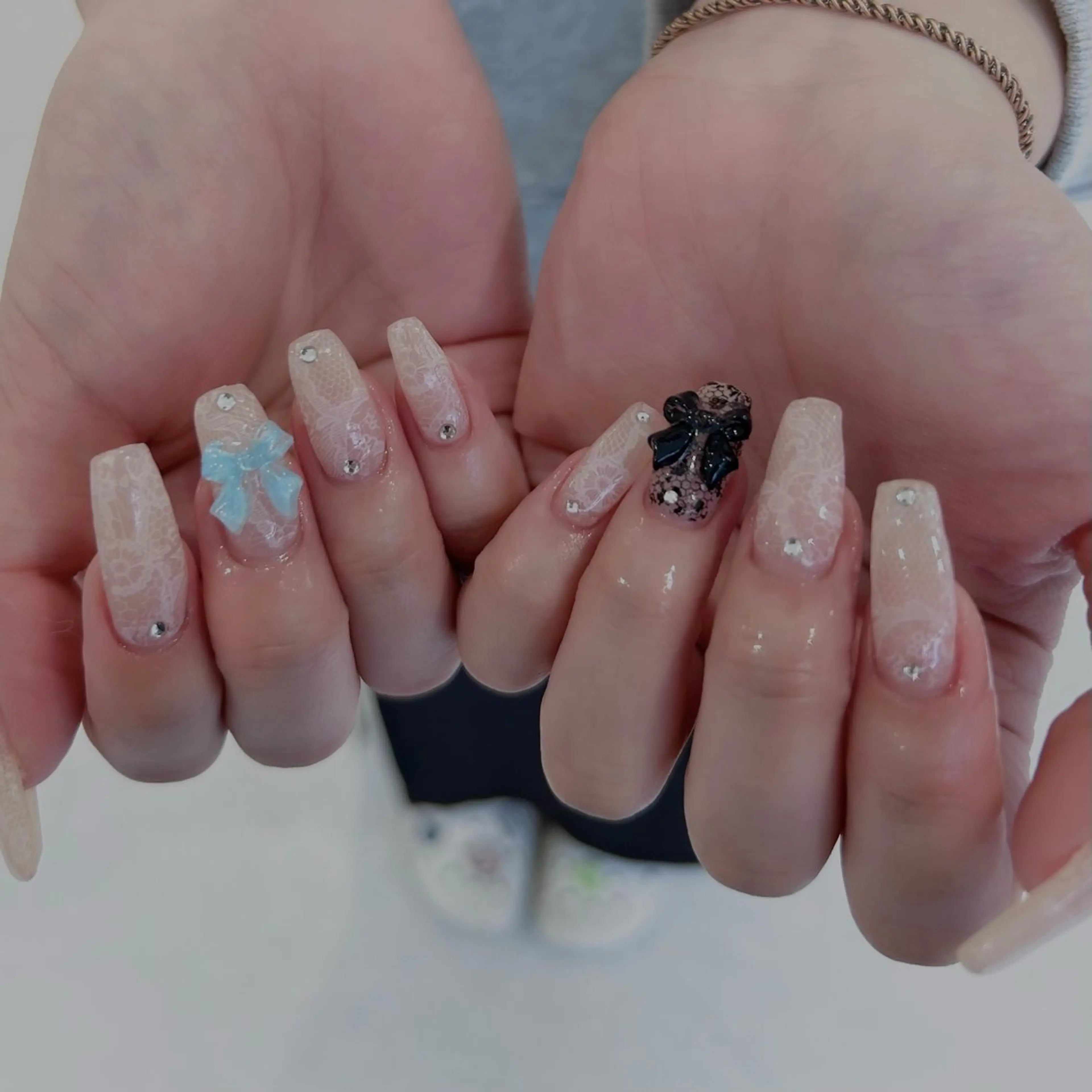 ネイル 持ち込み ハンドネイル Uzuki ／ROCCOnailのネイルデザイン