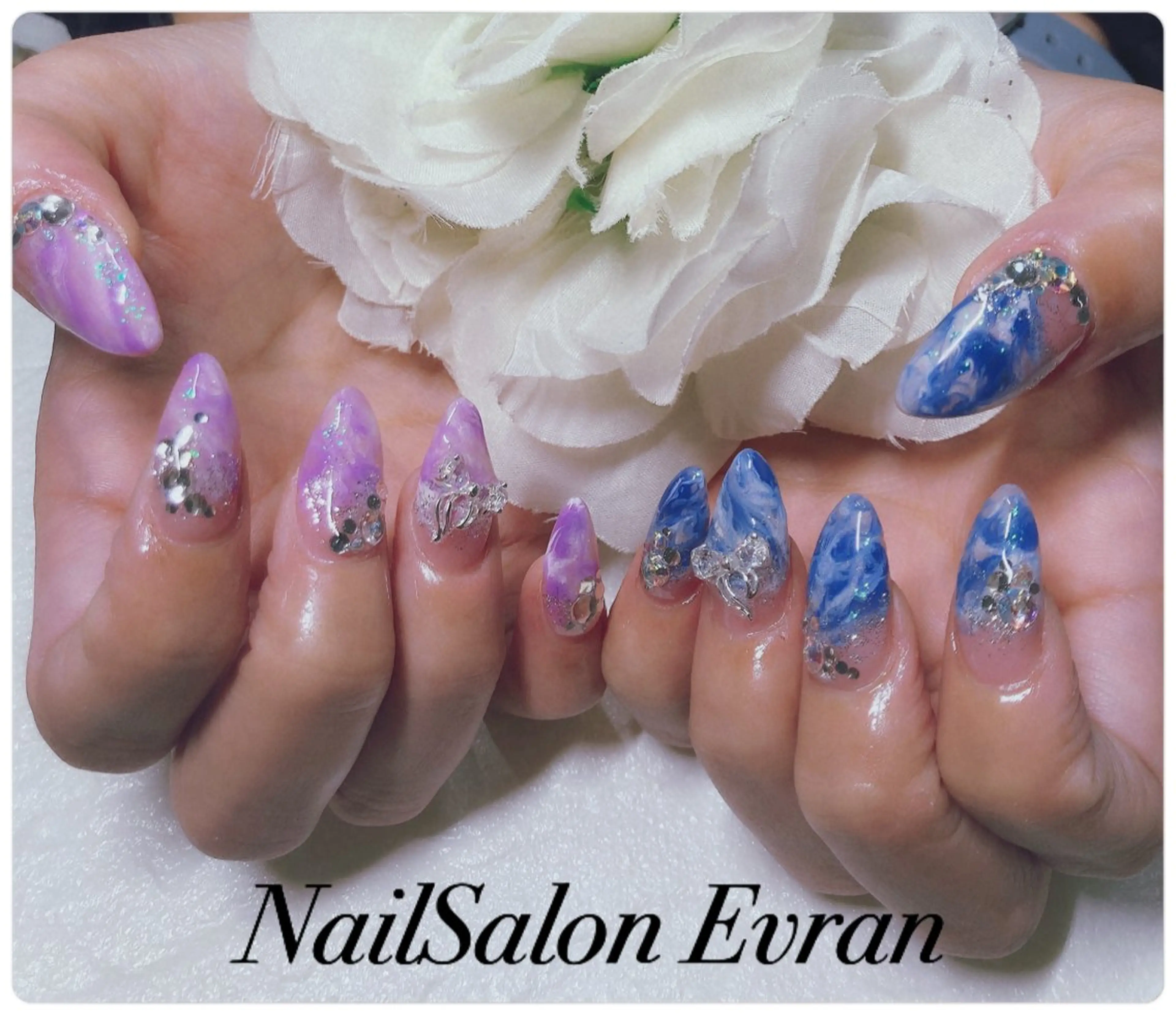 ネイル アートネイル フレンチネイル マグネットネイル 持ち込み ニュアンスネイル ハンドネイル Nail salon Evranのネイルデザイン