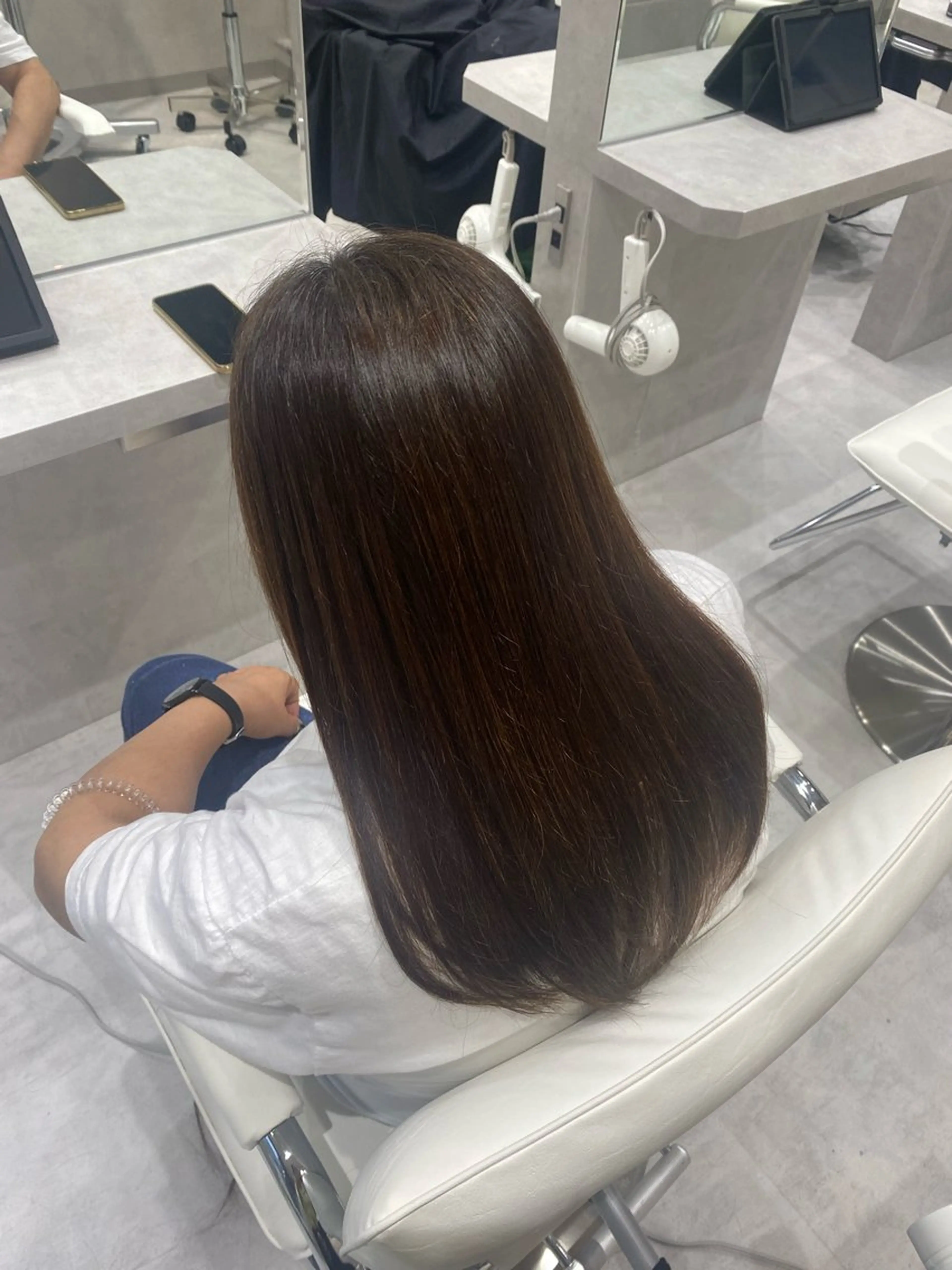 セミロング 髪質改善/レイヤー 🫧山本勇輝🫧のヘアスタイル