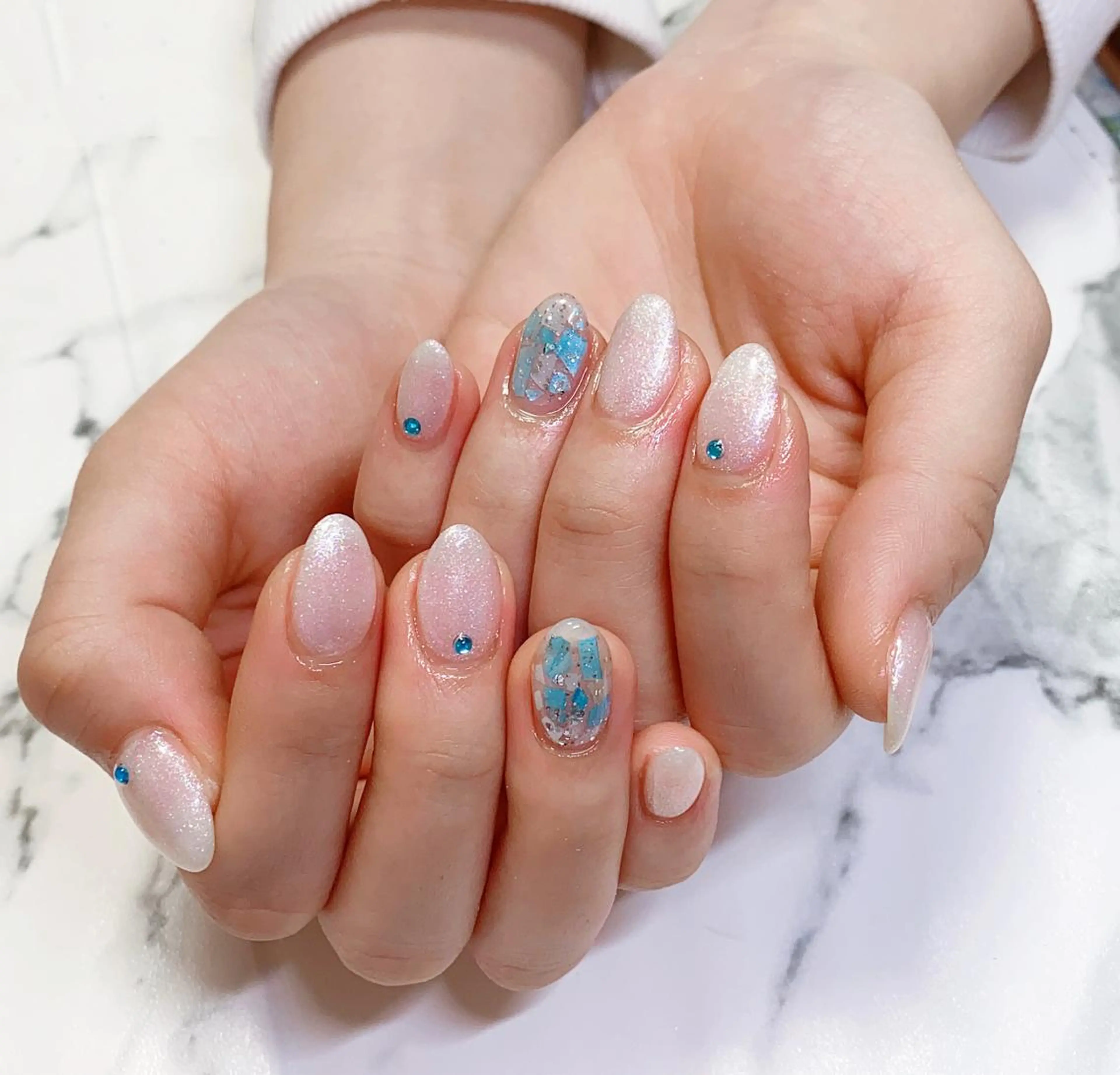 ロング カラー ネイル アートネイル Q Free nailsのネイルデザイン