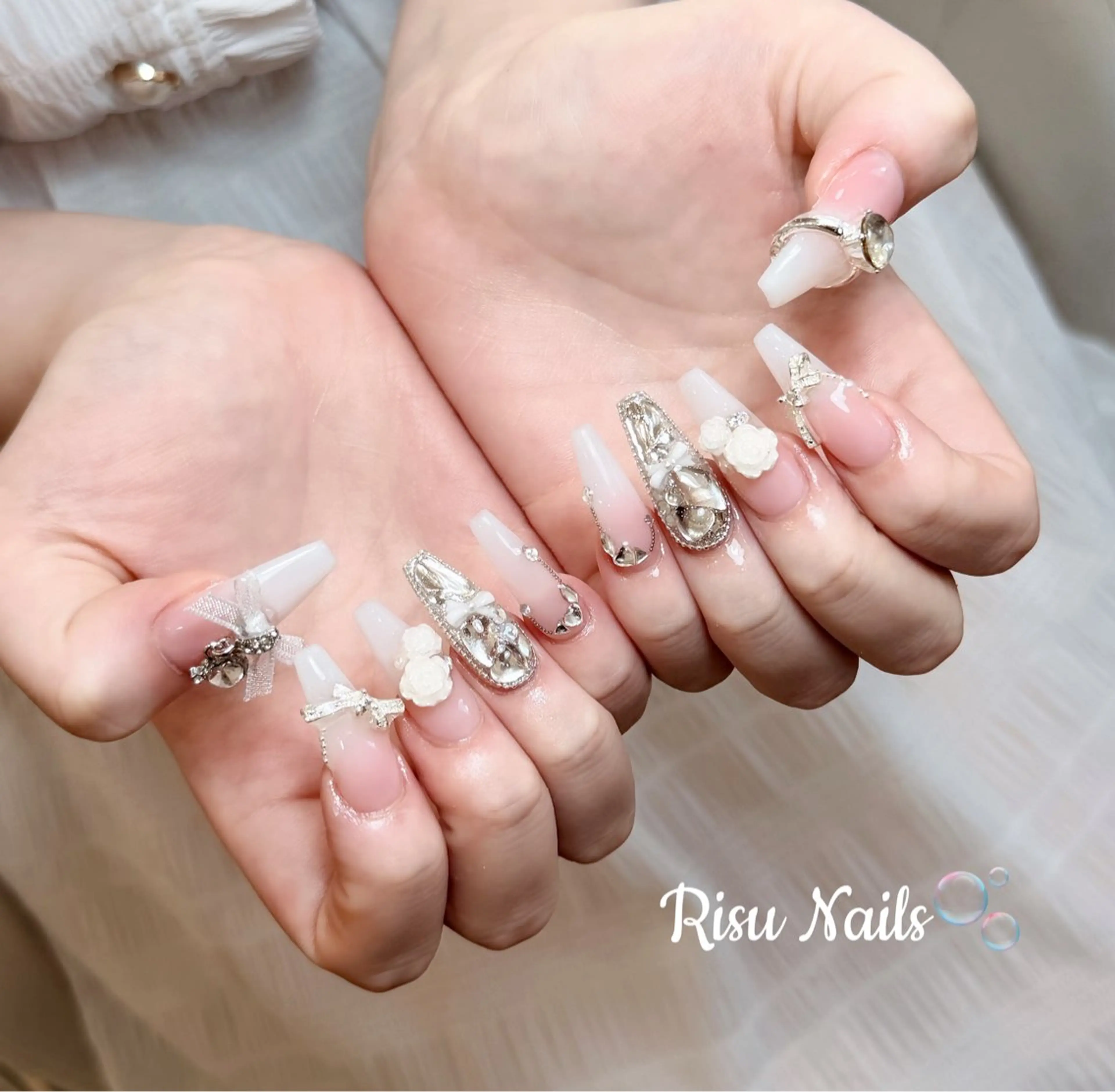 ネイル ジェルネイル 韓国ネイル ニュアンスネイル シンプルネイル 春ネイル ハンドネイル リス ネイルのネイルデザイン