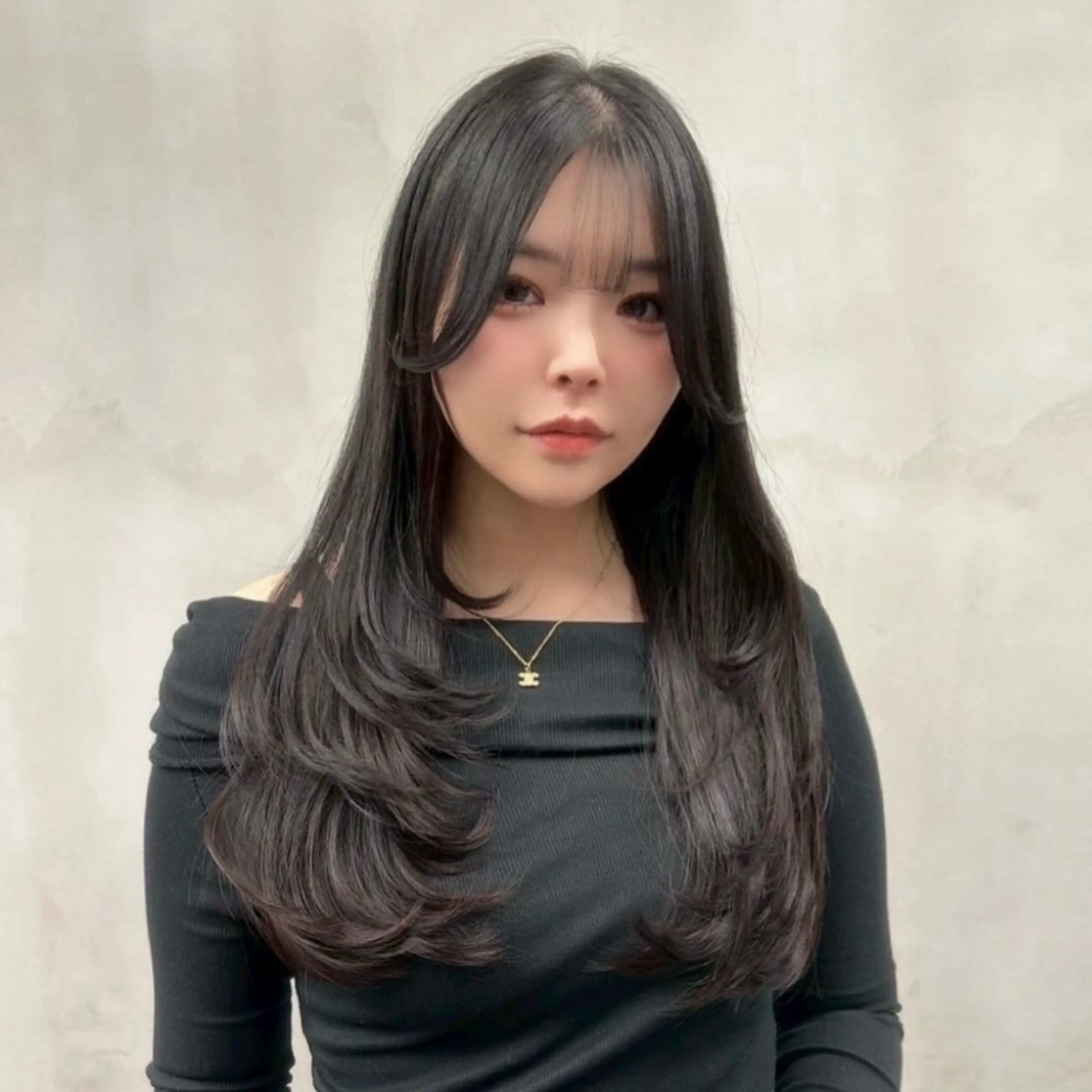 ロング カラー ヘアアレンジ ベージュカラー 透明感カラー グレージュ オリーブベージュ オリーブカラー カット ヘアカラー トリートメント 🌟🍒ハイトーン 韓国ヘア/ユウミのヘアスタイル