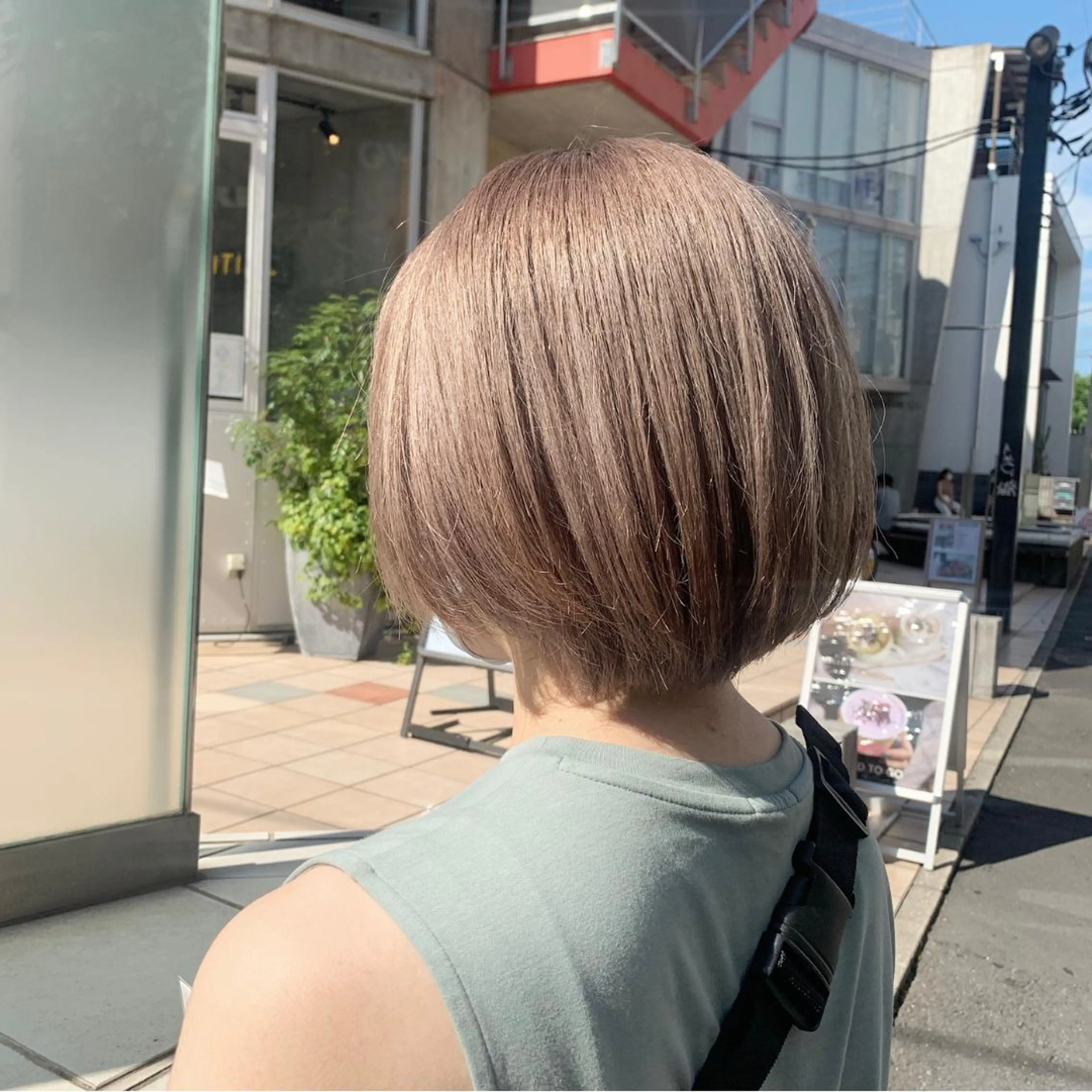 ショート カラー ヘアアレンジ ハイトーン/美髪矯正 🍃大江拓実のヘアスタイル