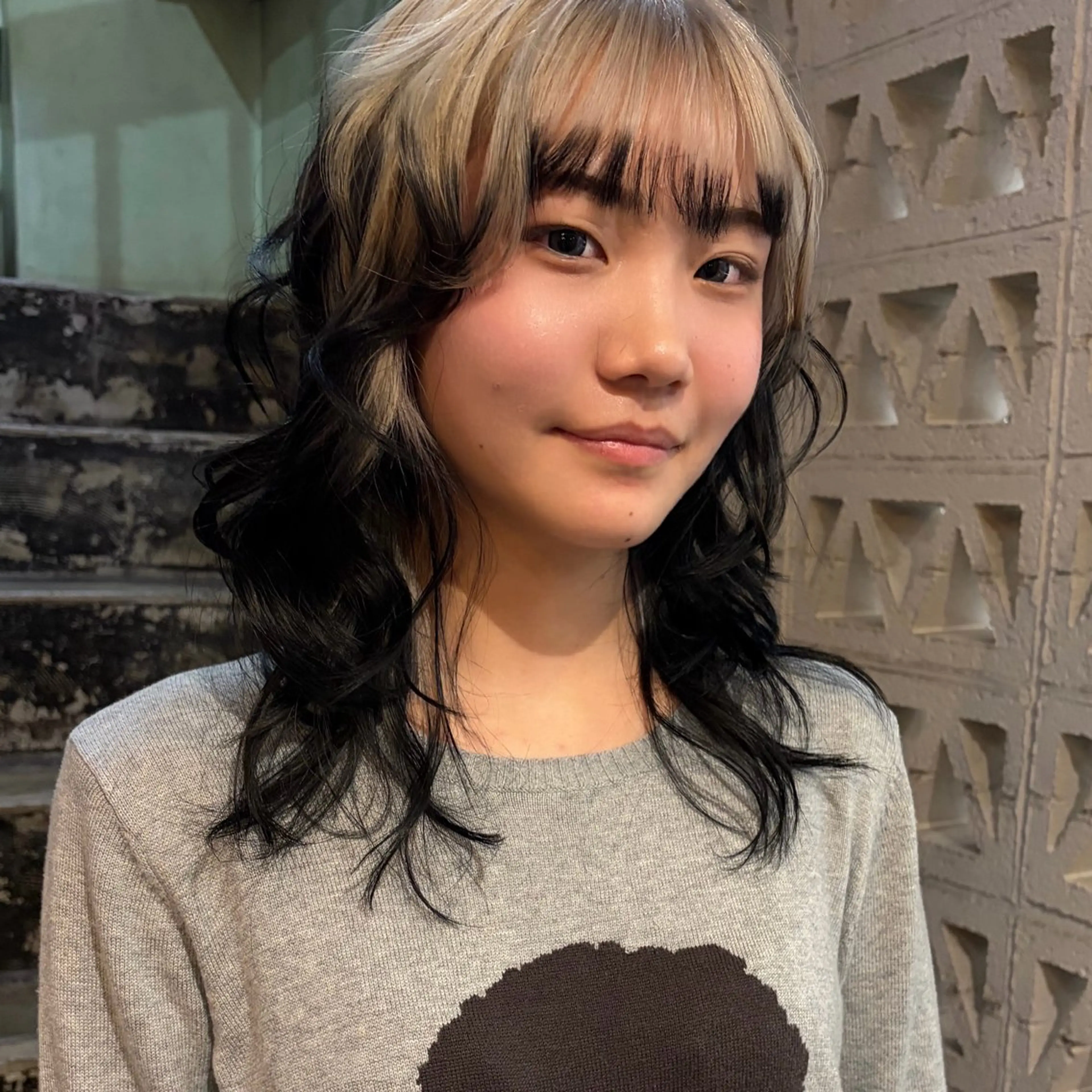 セミロング カラー カット ヘアカラー トリートメント 石坂 日果梨のヘアスタイル
