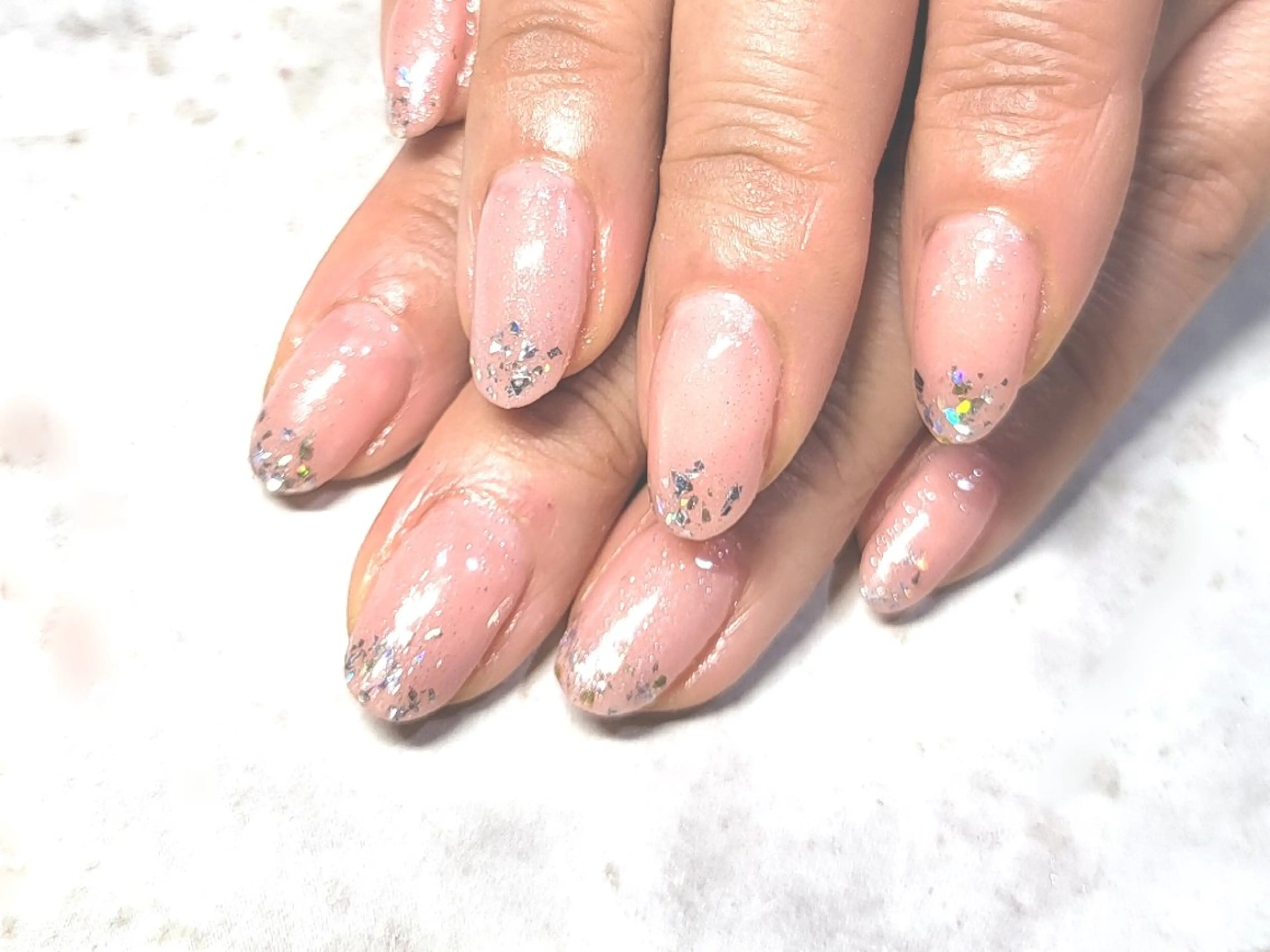 ネイル ラメ(グリッター) ラメグラデーション オフィスネイル 矢野 美希のネイルデザイン