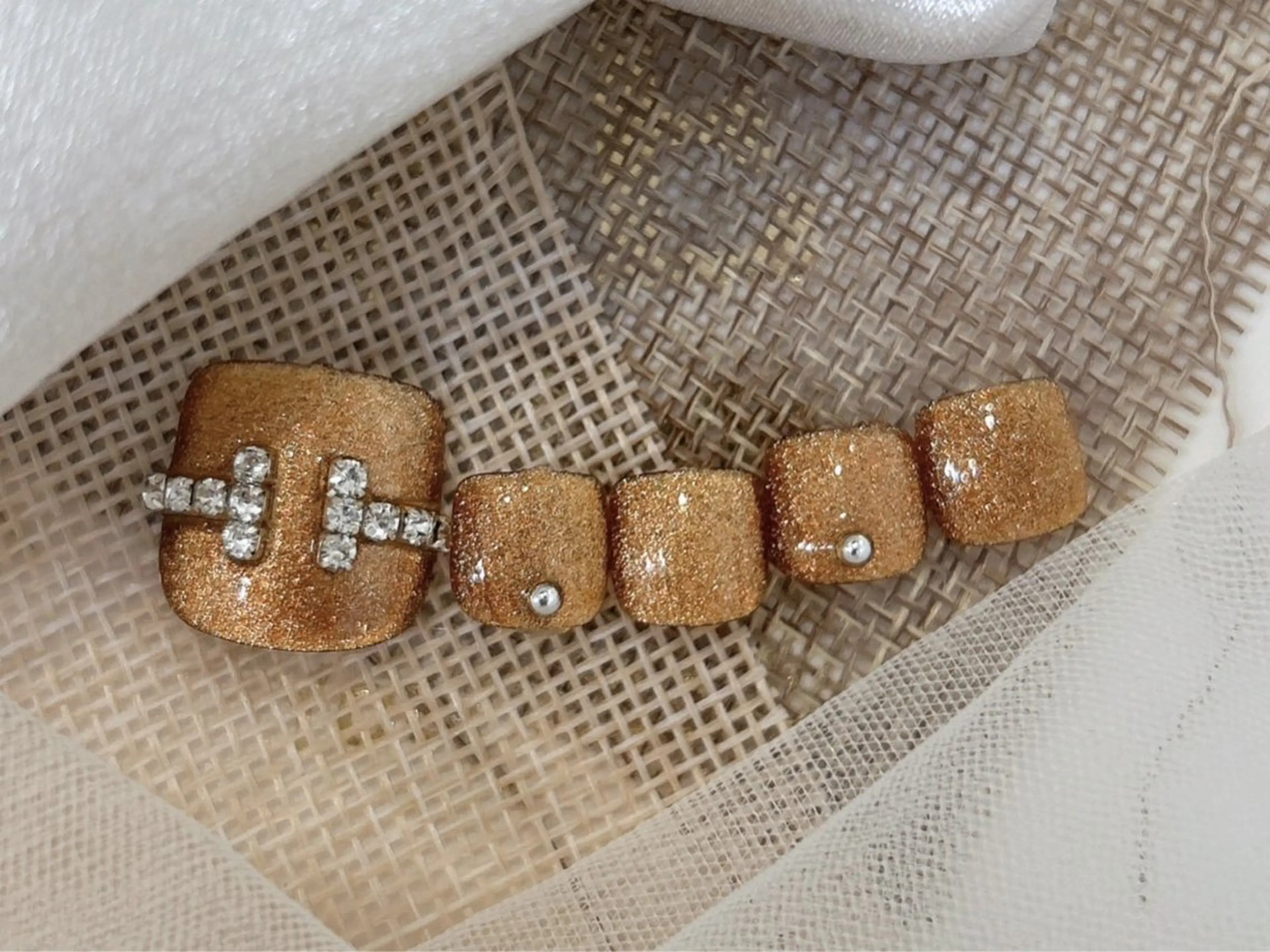 ネイル ハンドネイル フットネイル ネイルサロンクイーン 中野のネイルデザイン