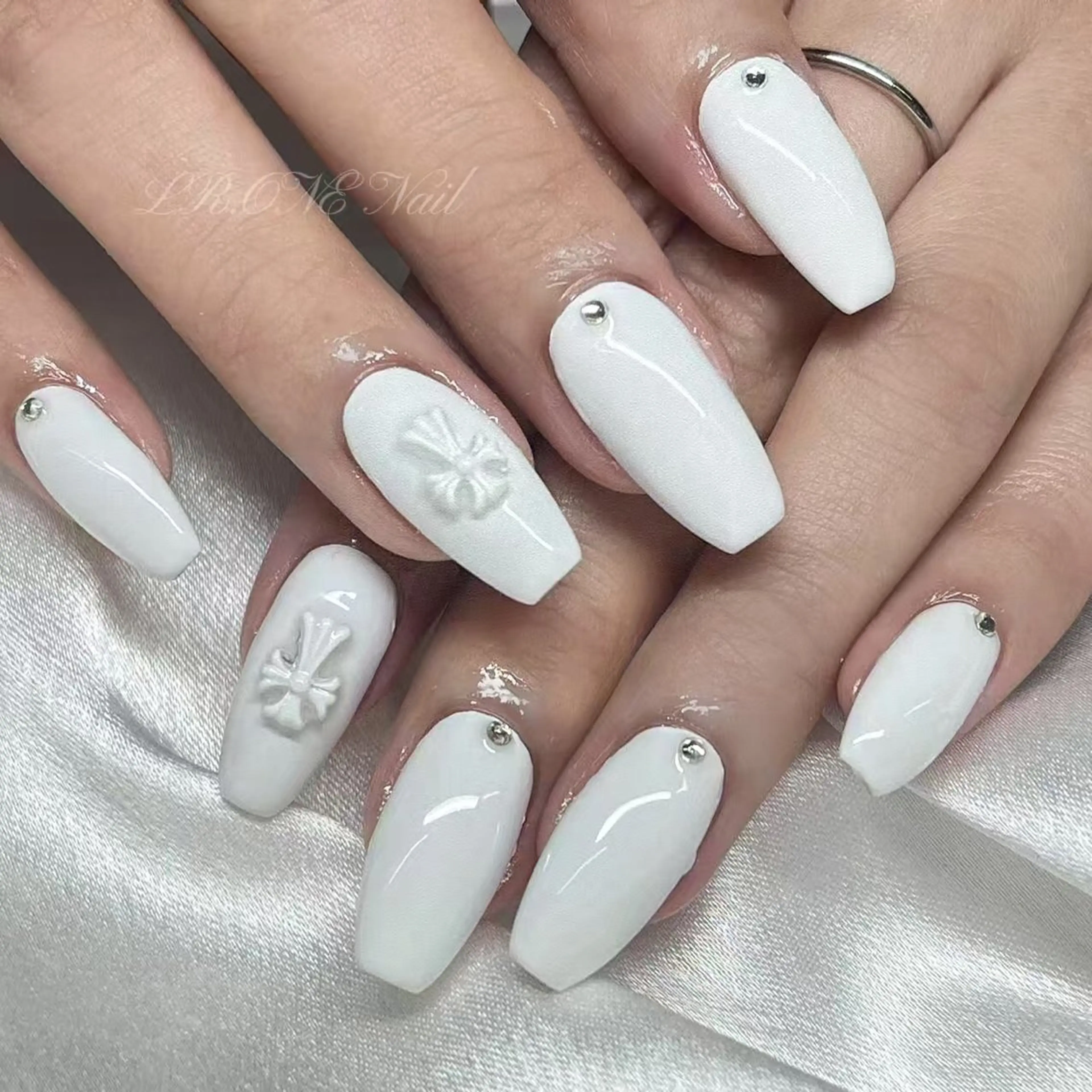 ネイル LR.ONE ヨウのネイルデザイン