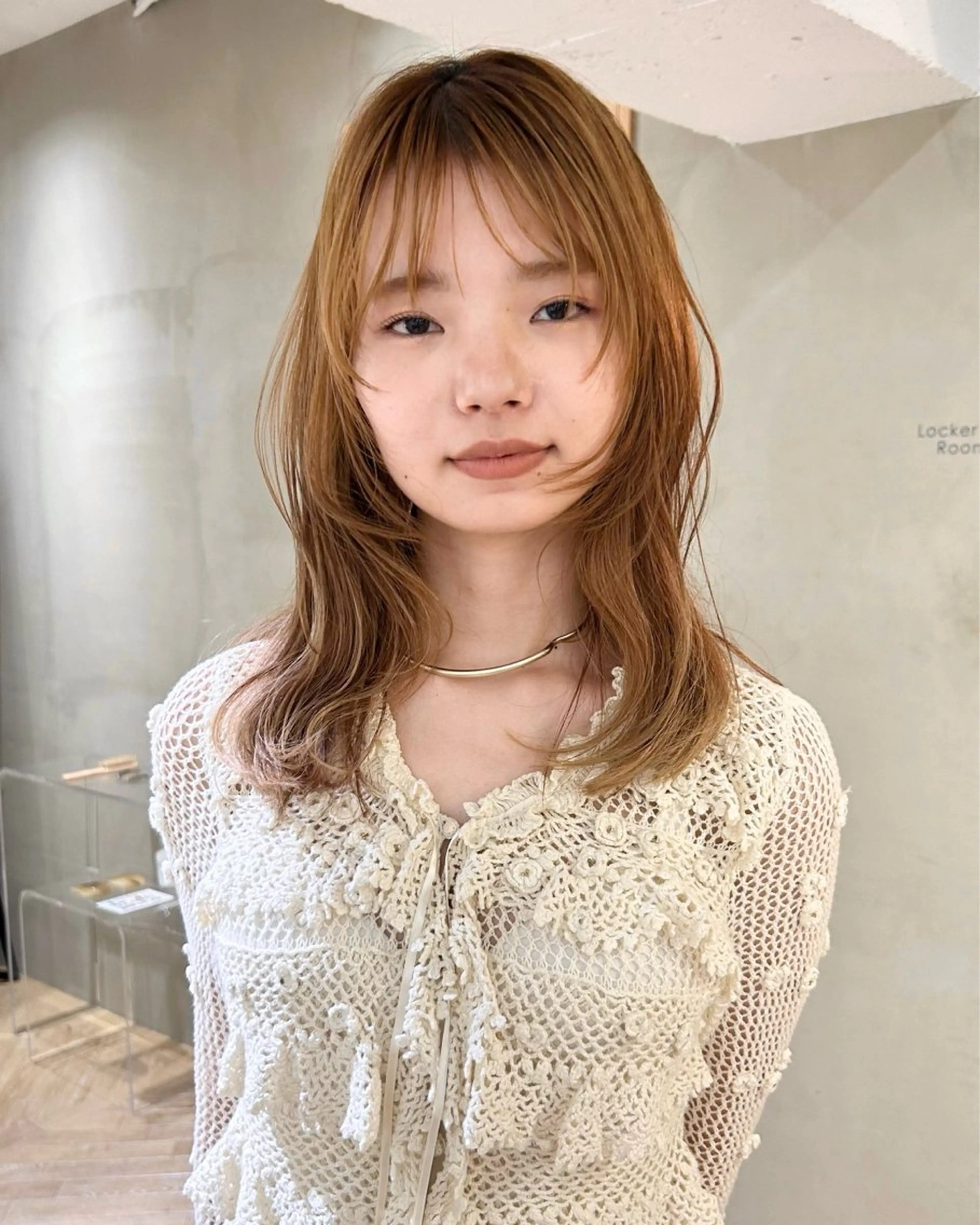 セミロング カラー ブリーチ ブラウンカラー ダブルカラー ブリーチなしカラー 顔まわりレイヤー レイヤーカット/栄/ 顔周り/キトウモエノのヘアスタイル