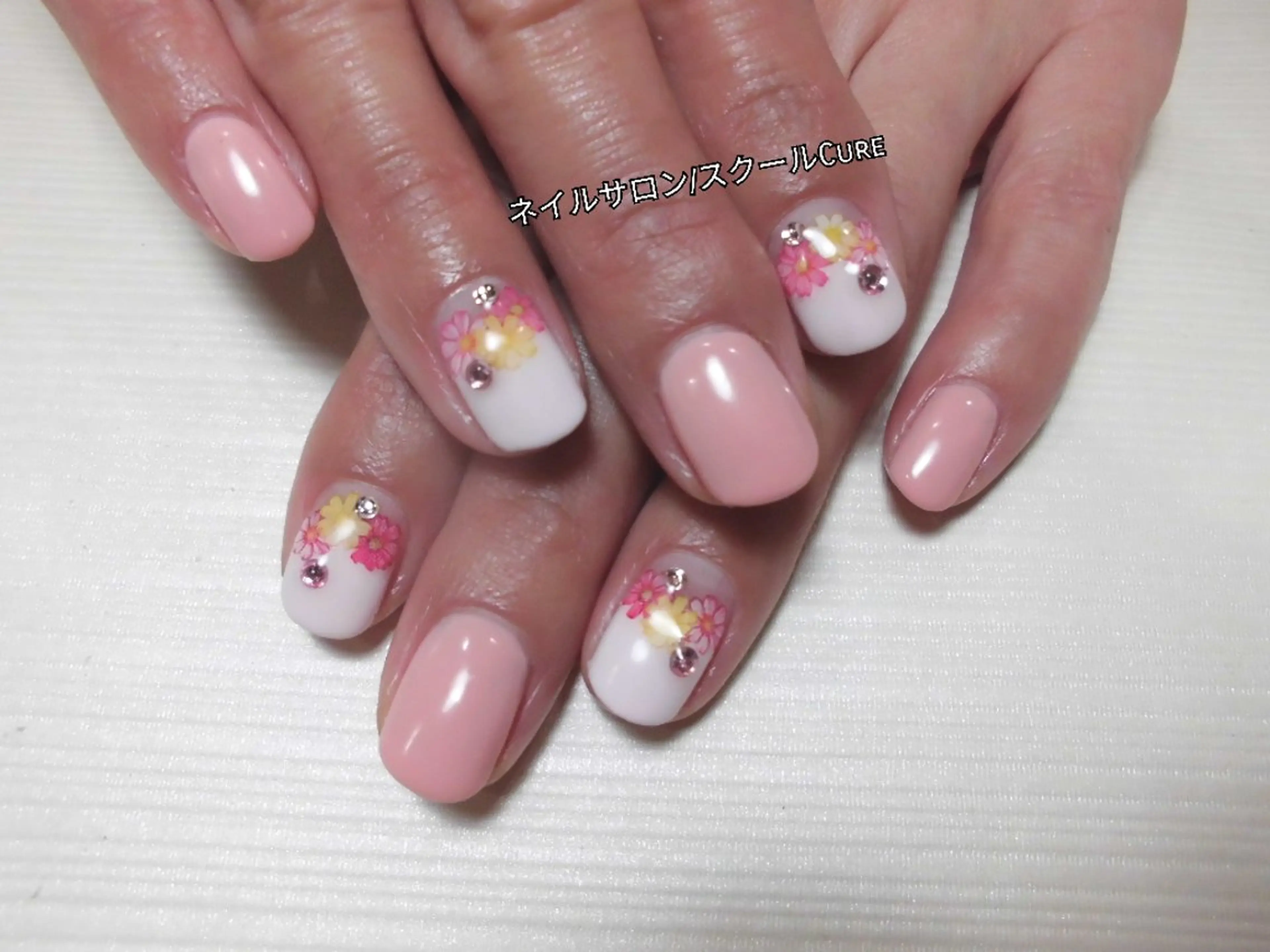 ネイル ネイルサロン Cureのネイルデザイン