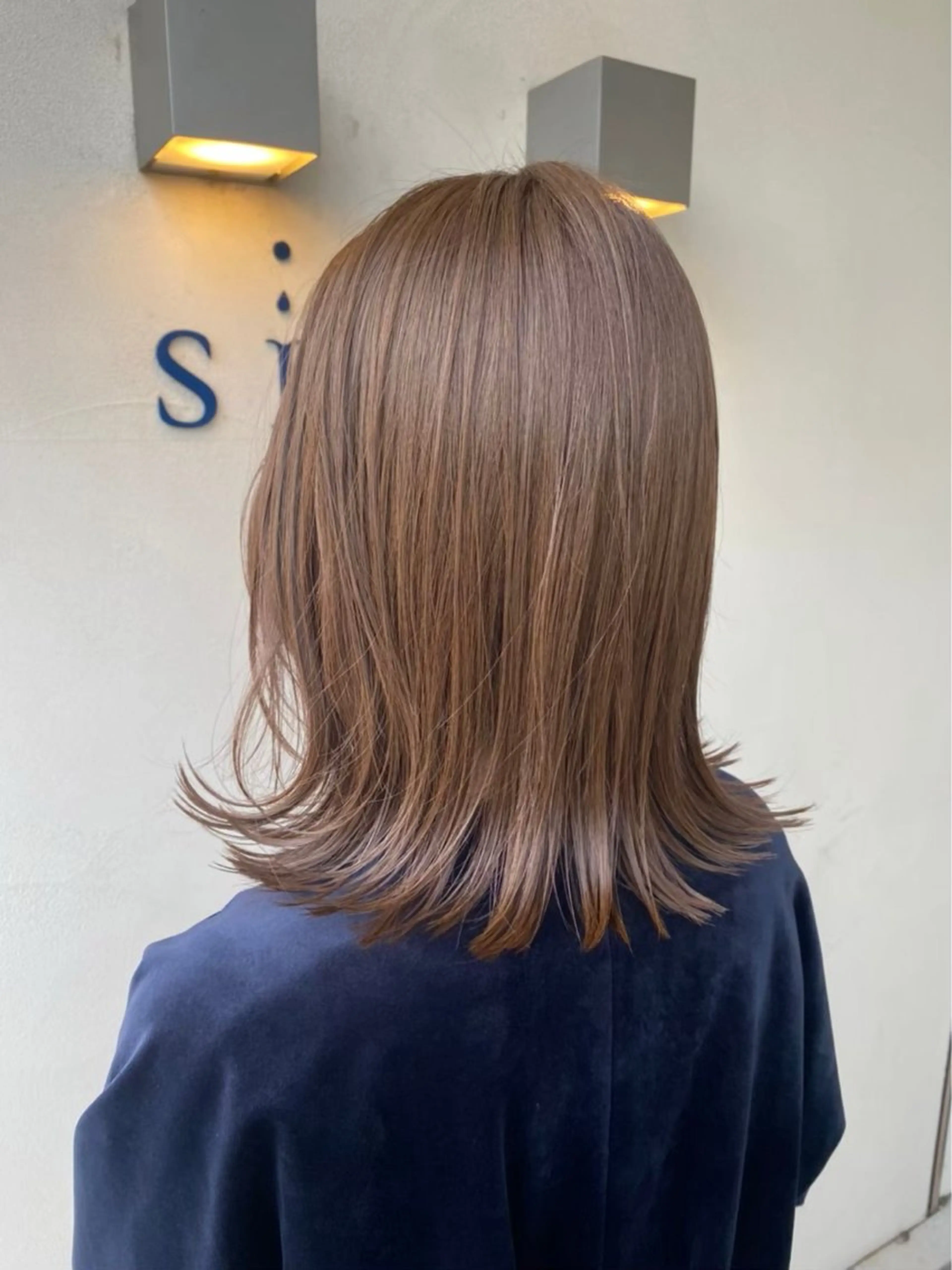 ミディアム カラー sizuk Yuraのヘアスタイル