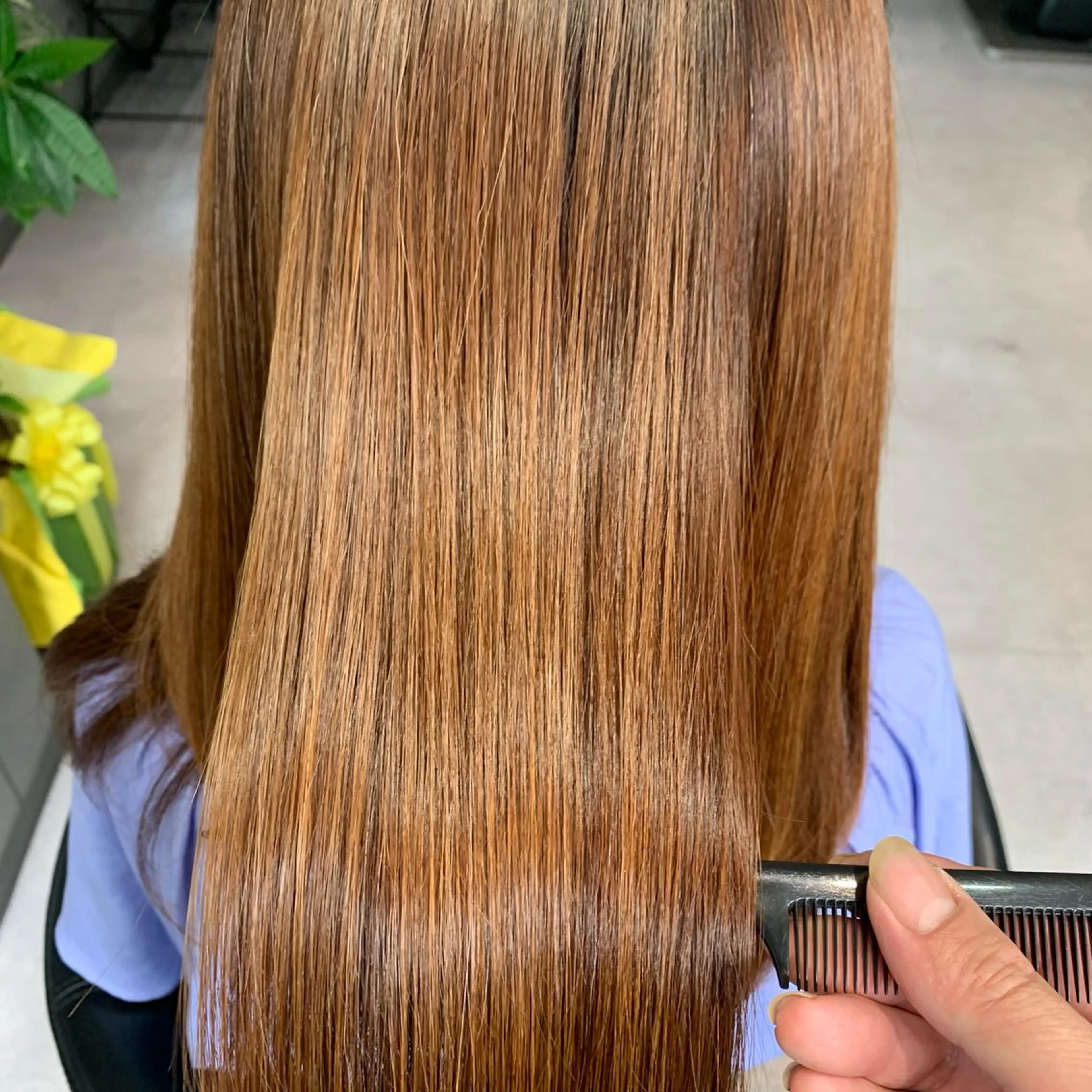 セミロング トリートメント ディレクター鮫島 俊介のヘアスタイル