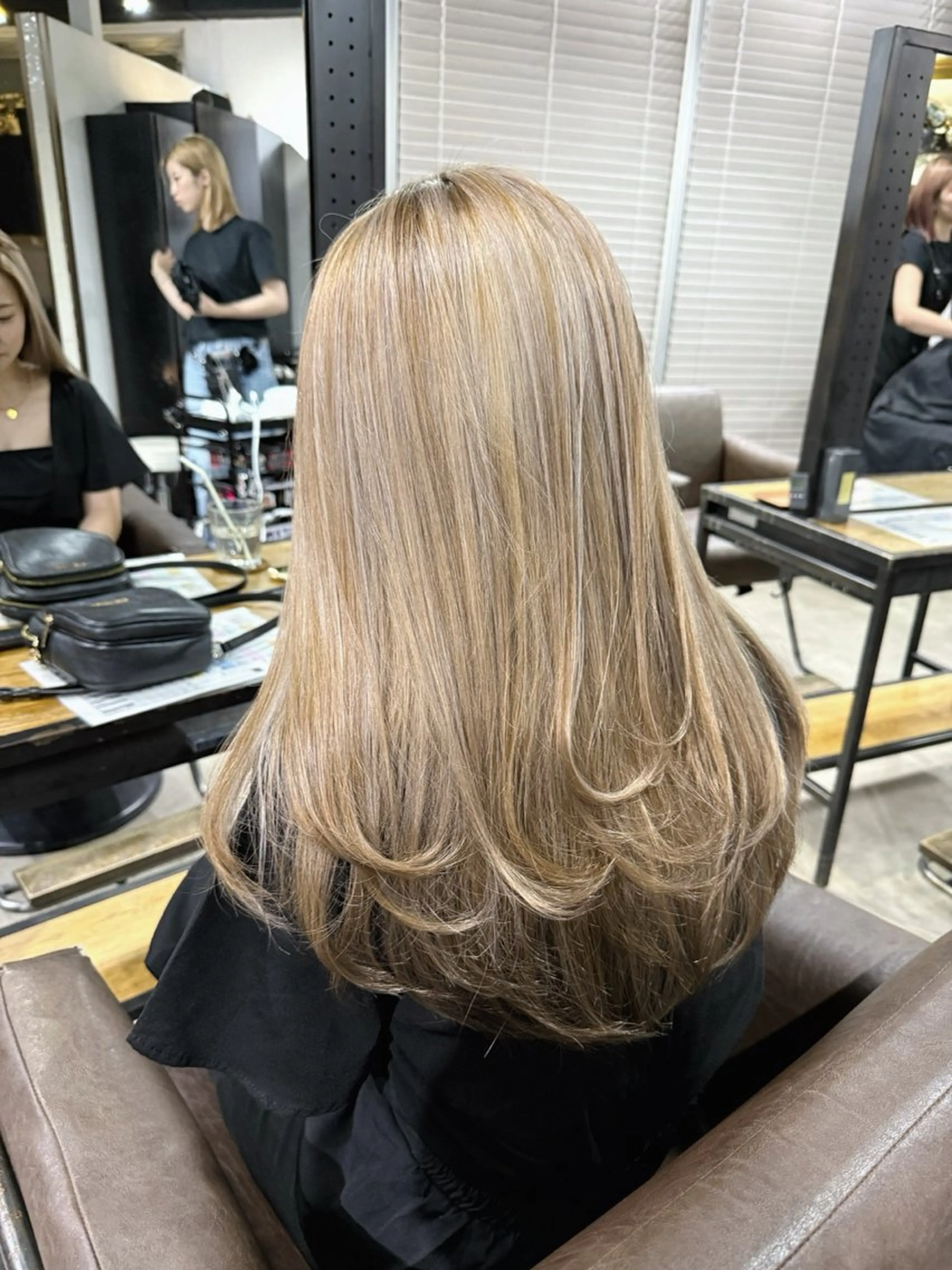ロング ハイライト ヘアカラー トリートメント 山影✨バレイヤージュ ハイライト✨メンズ◎のヘアスタイル