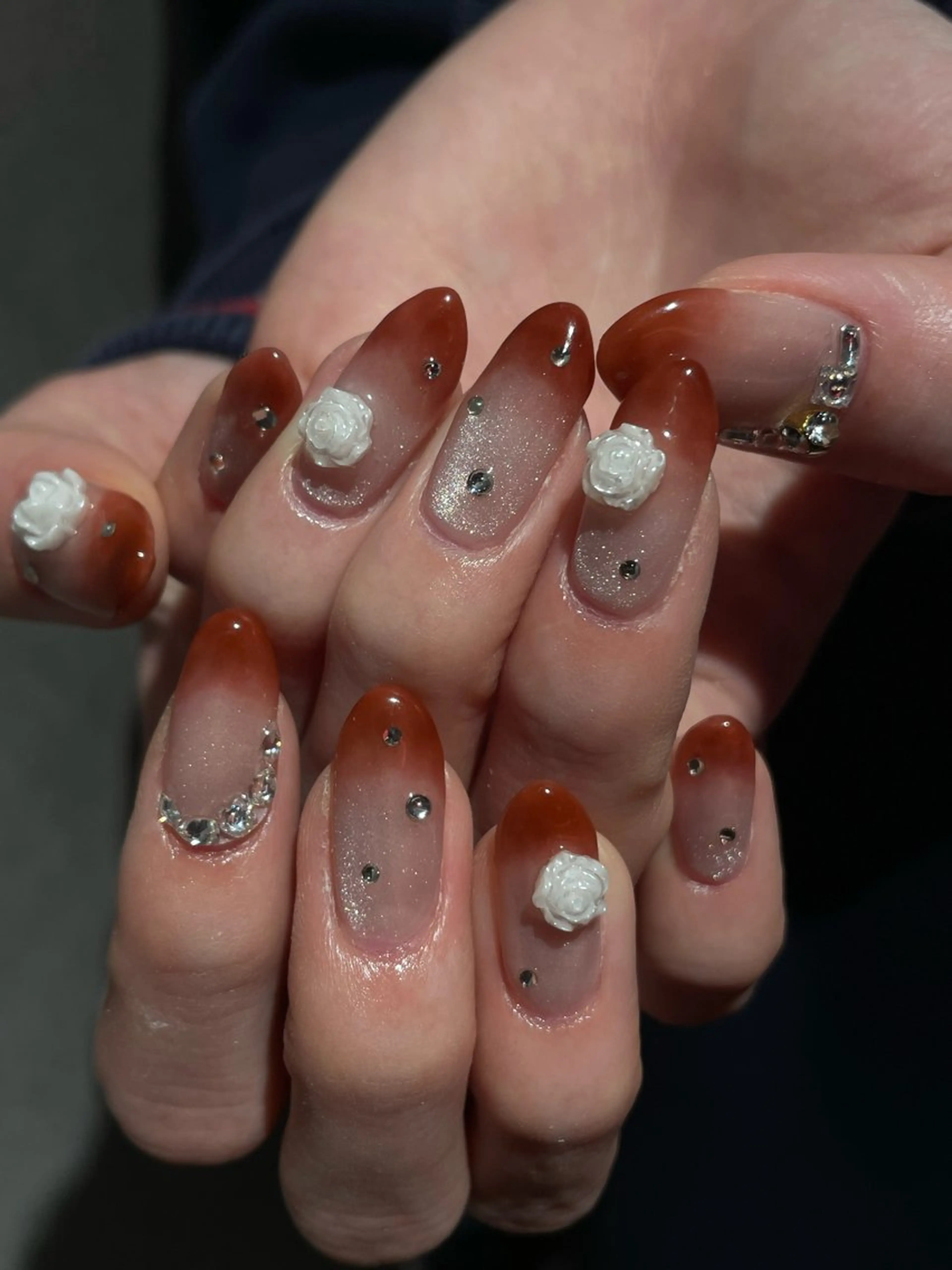 ネイル マグネットネイル ワンホンネイル ハンドネイル ナチュラル透明感🌱 小山美樹子のヘアスタイル