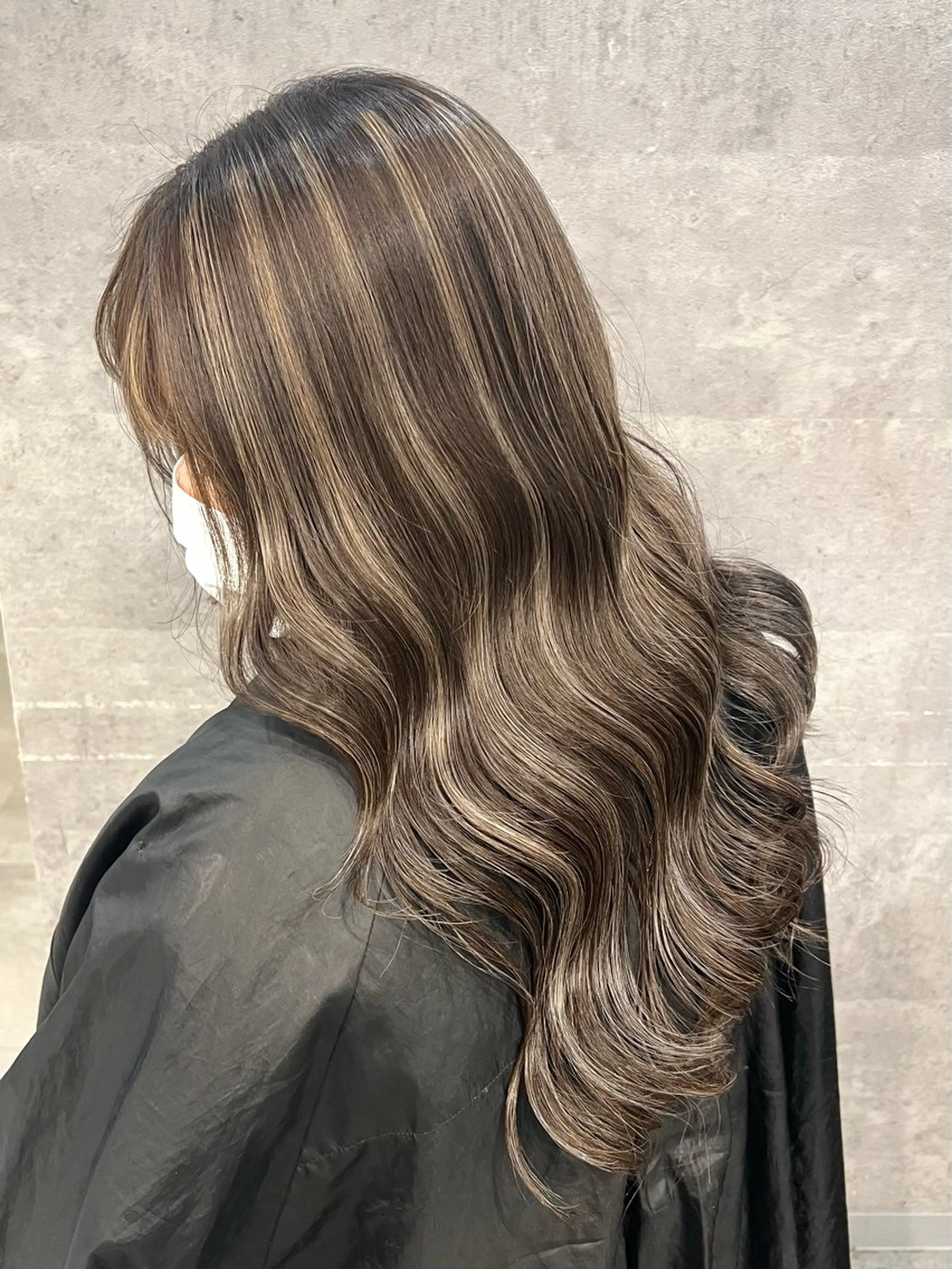 ロング カラー ハイライトカラー ハイライト 難波/ハイトーン 🦋AOI🦋のヘアスタイル