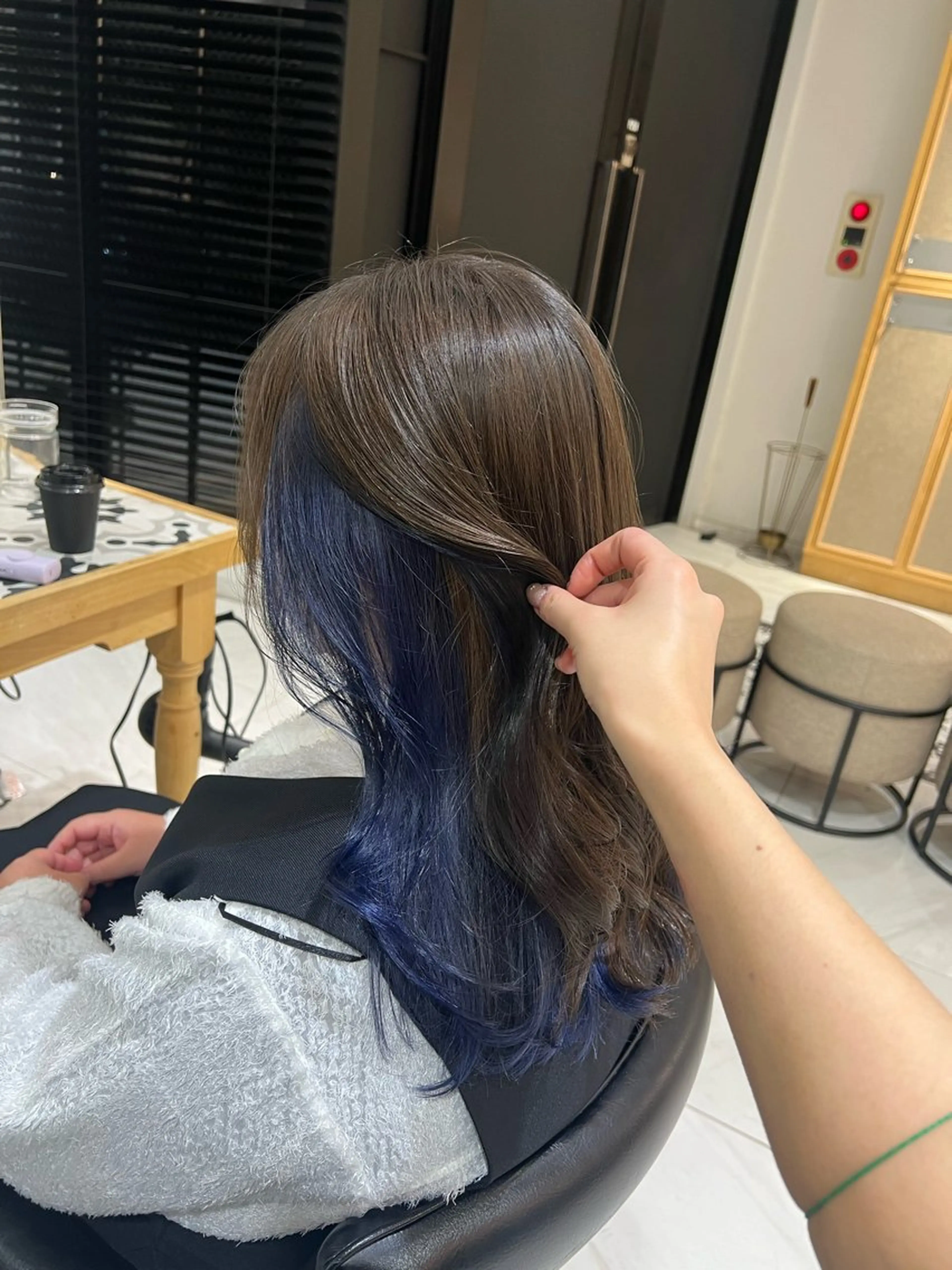 セミロング ヘアカラー トリートメント ヘッドスパ ブリーチ/ブラウン 🤎MIREのヘアスタイル