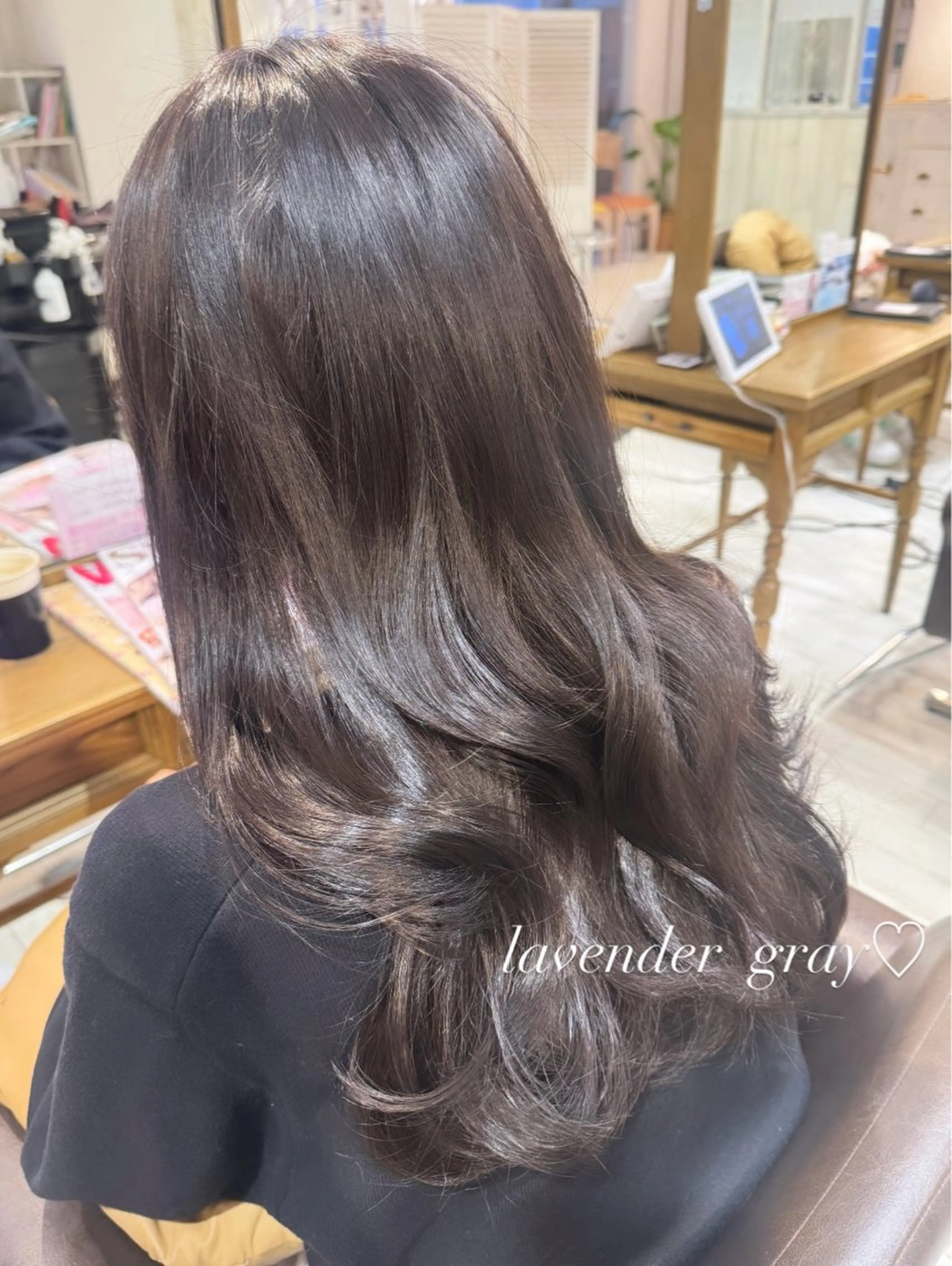 ロング カラー 韓国風ヘア カット ヘアカラー トリートメント レイヤーカット、 大人可愛い　中村美羅のヘアスタイル